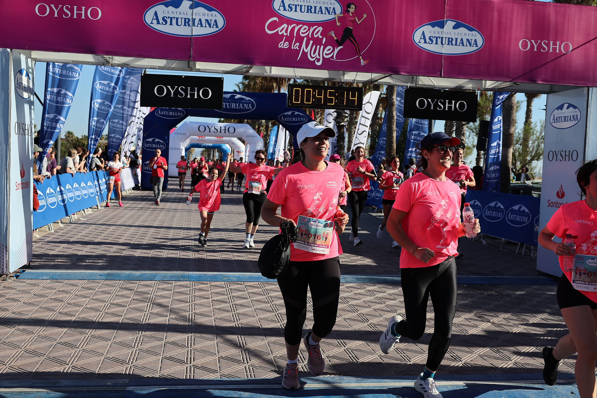 Las mejores fotos de la Carrera de la Mujer Central Lechera Asturiana de Valencia 2024. 0733