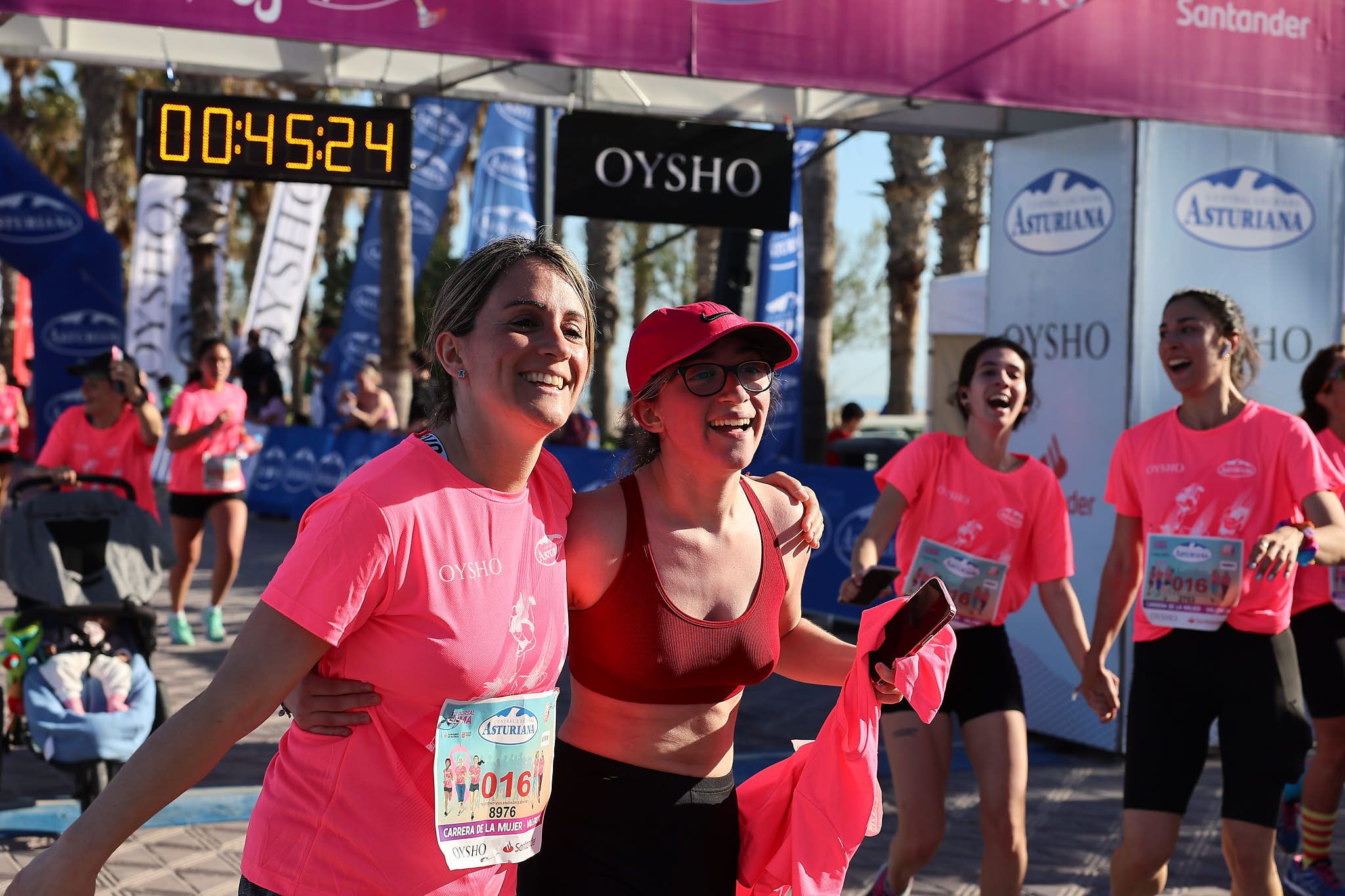 Las mejores fotos de la Carrera de la Mujer Central Lechera Asturiana de Valencia 2024. 0740