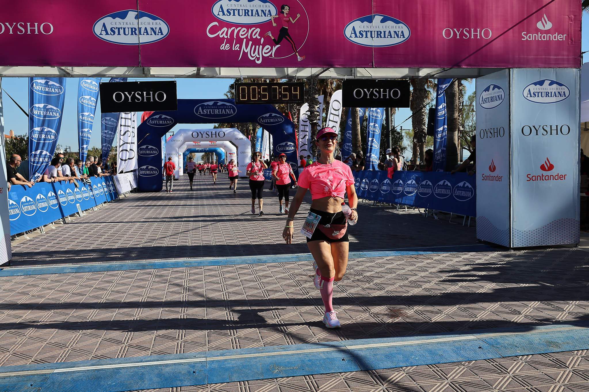 Las mejores fotos de la Carrera de la Mujer Central Lechera Asturiana de Valencia 2024. 1036