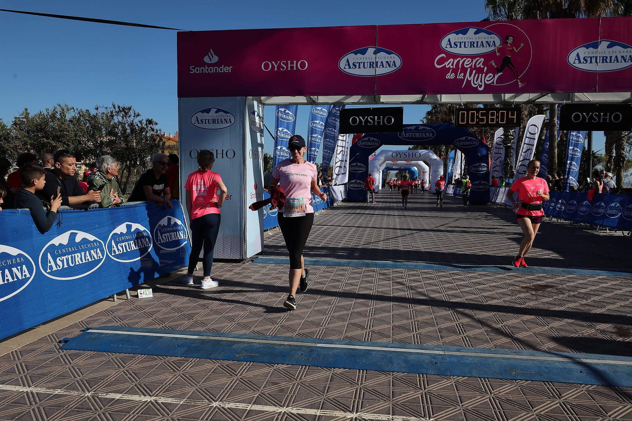 Las mejores fotos de la Carrera de la Mujer Central Lechera Asturiana de Valencia 2024. 1039
