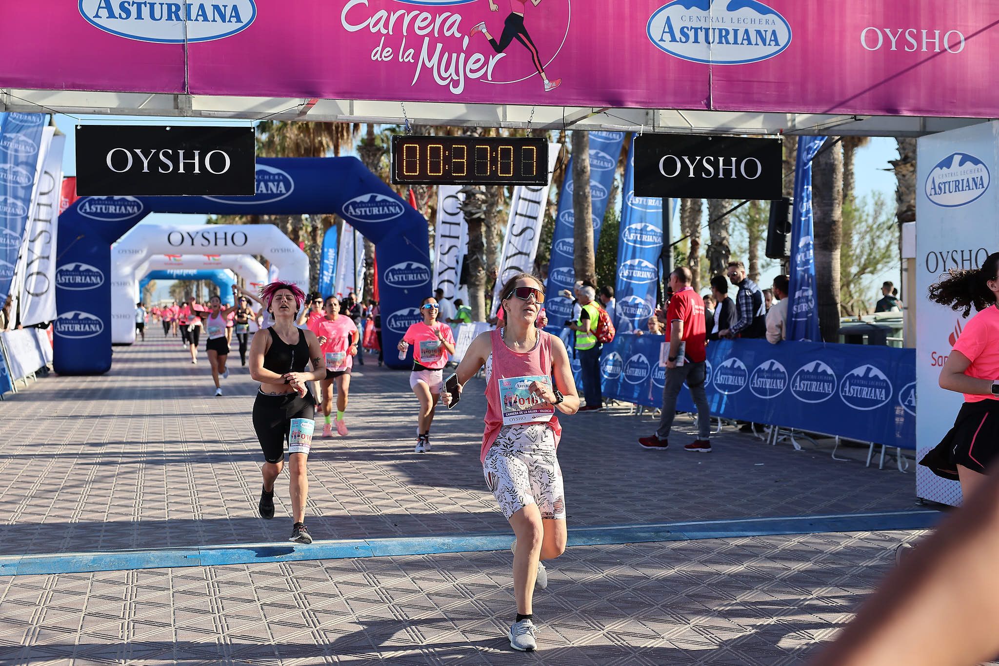 Las mejores fotos de la Carrera de la Mujer Central Lechera Asturiana de Valencia 2024. 0454