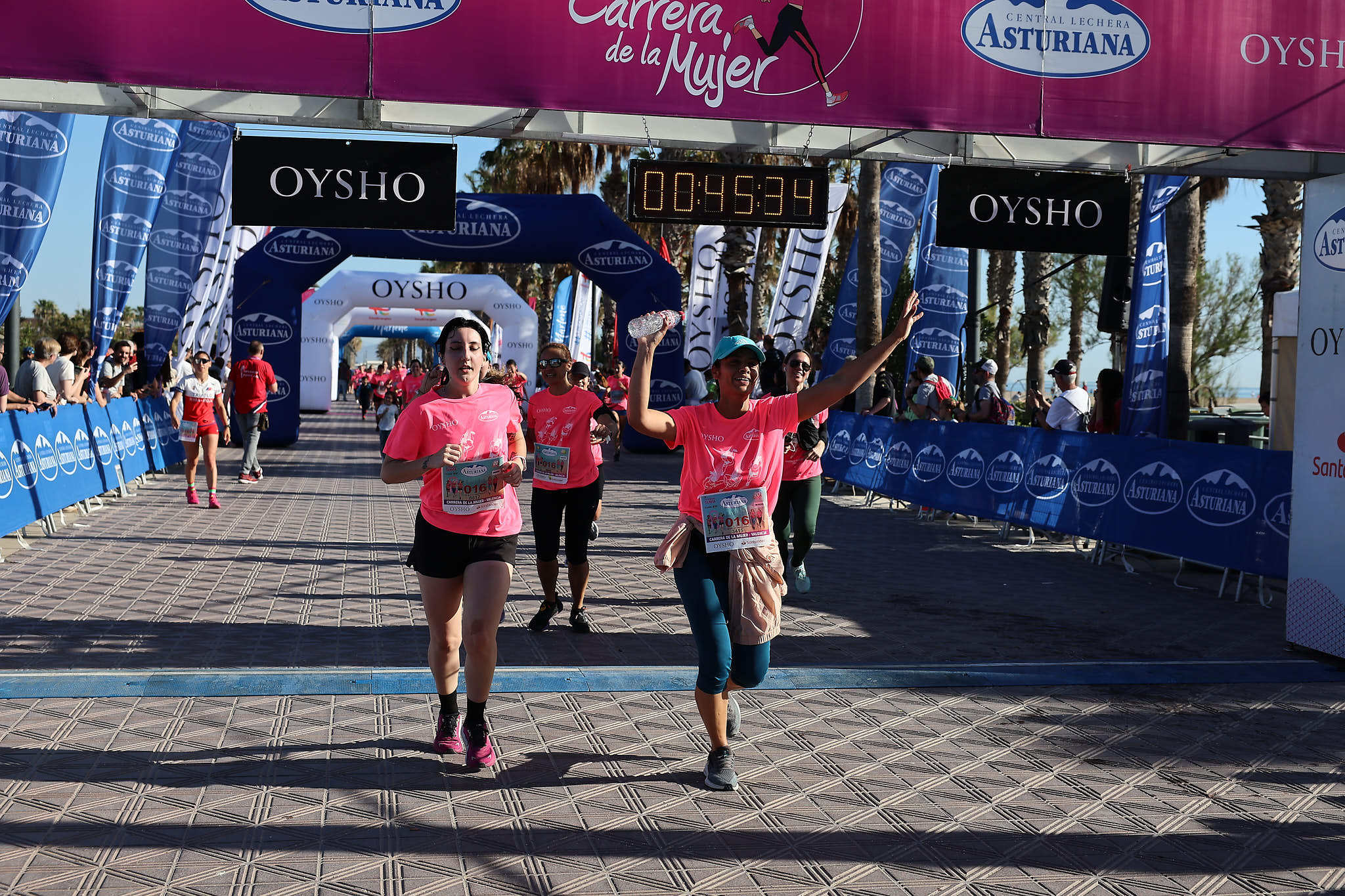 Las mejores fotos de la Carrera de la Mujer Central Lechera Asturiana de Valencia 2024. 0748