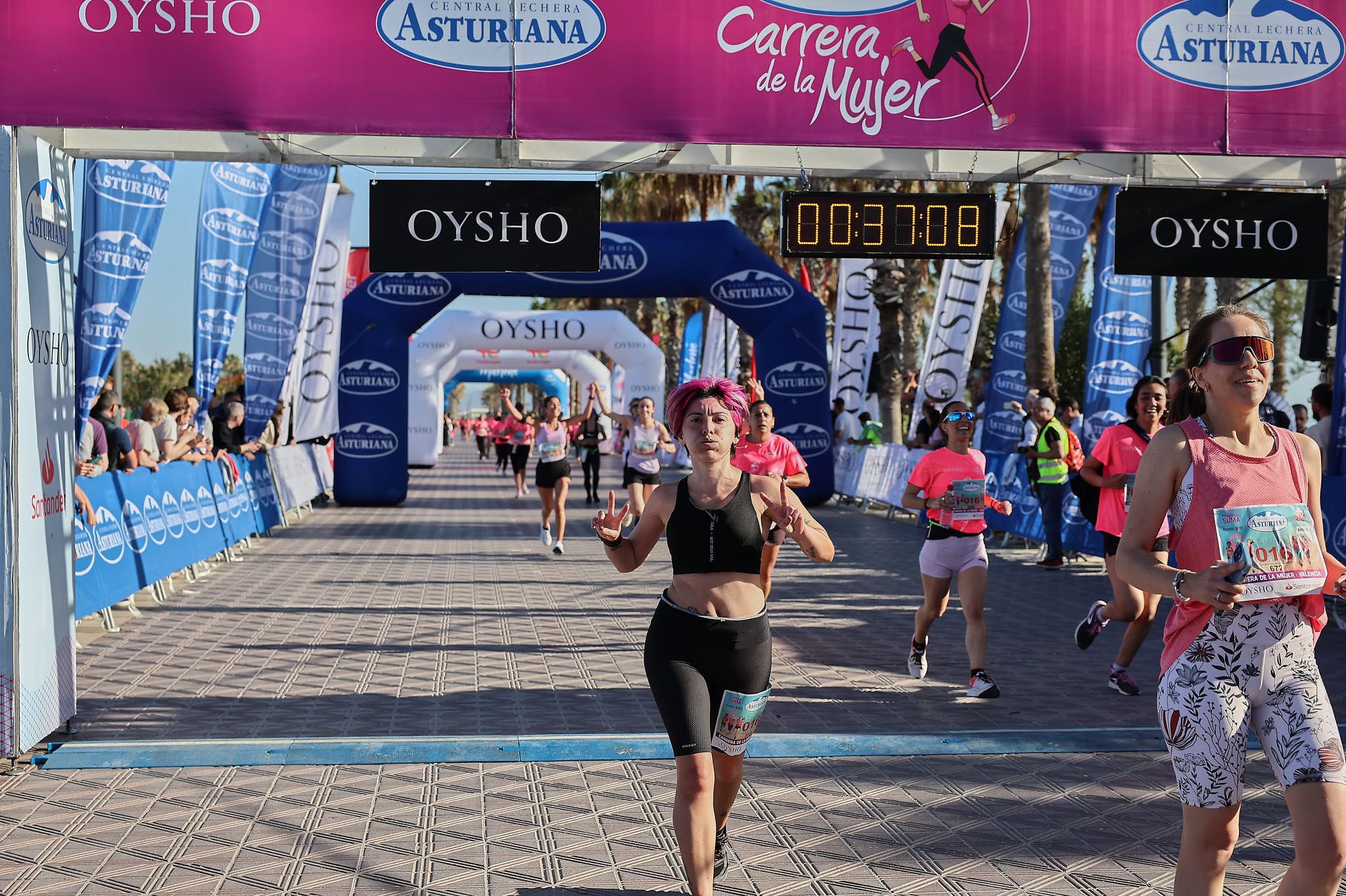 Las mejores fotos de la Carrera de la Mujer Central Lechera Asturiana de Valencia 2024. 0455