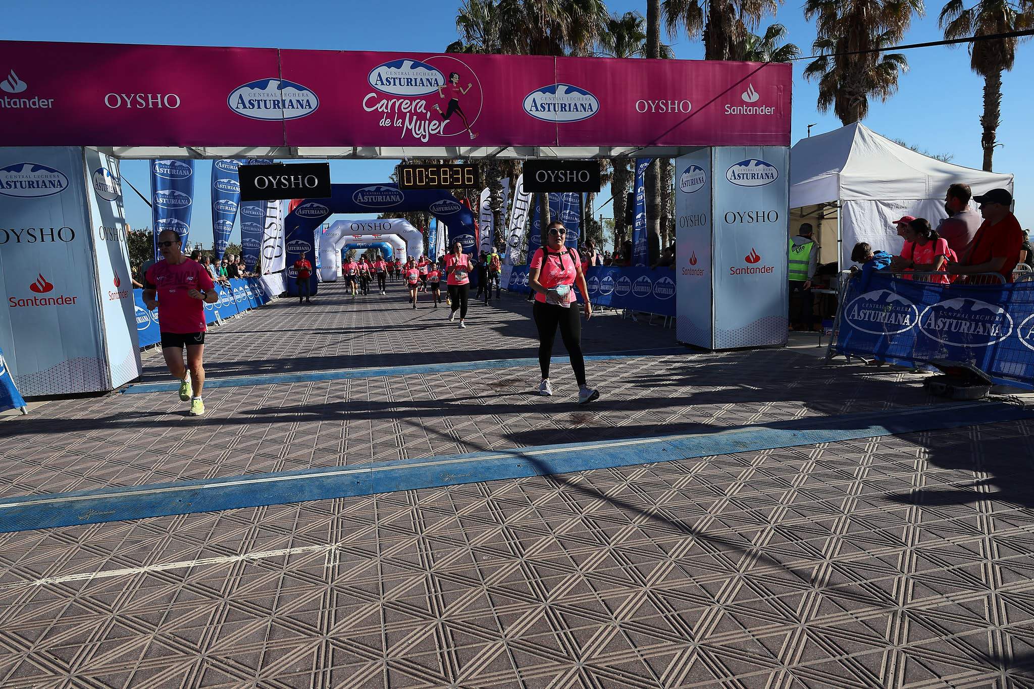 Las mejores fotos de la Carrera de la Mujer Central Lechera Asturiana de Valencia 2024. 1044