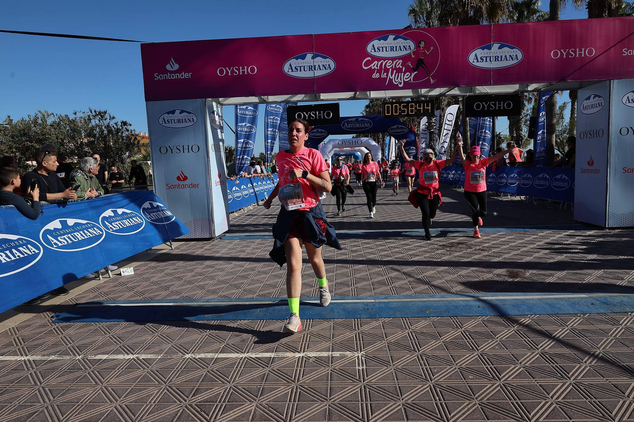 Las mejores fotos de la Carrera de la Mujer Central Lechera Asturiana de Valencia 2024. 1049