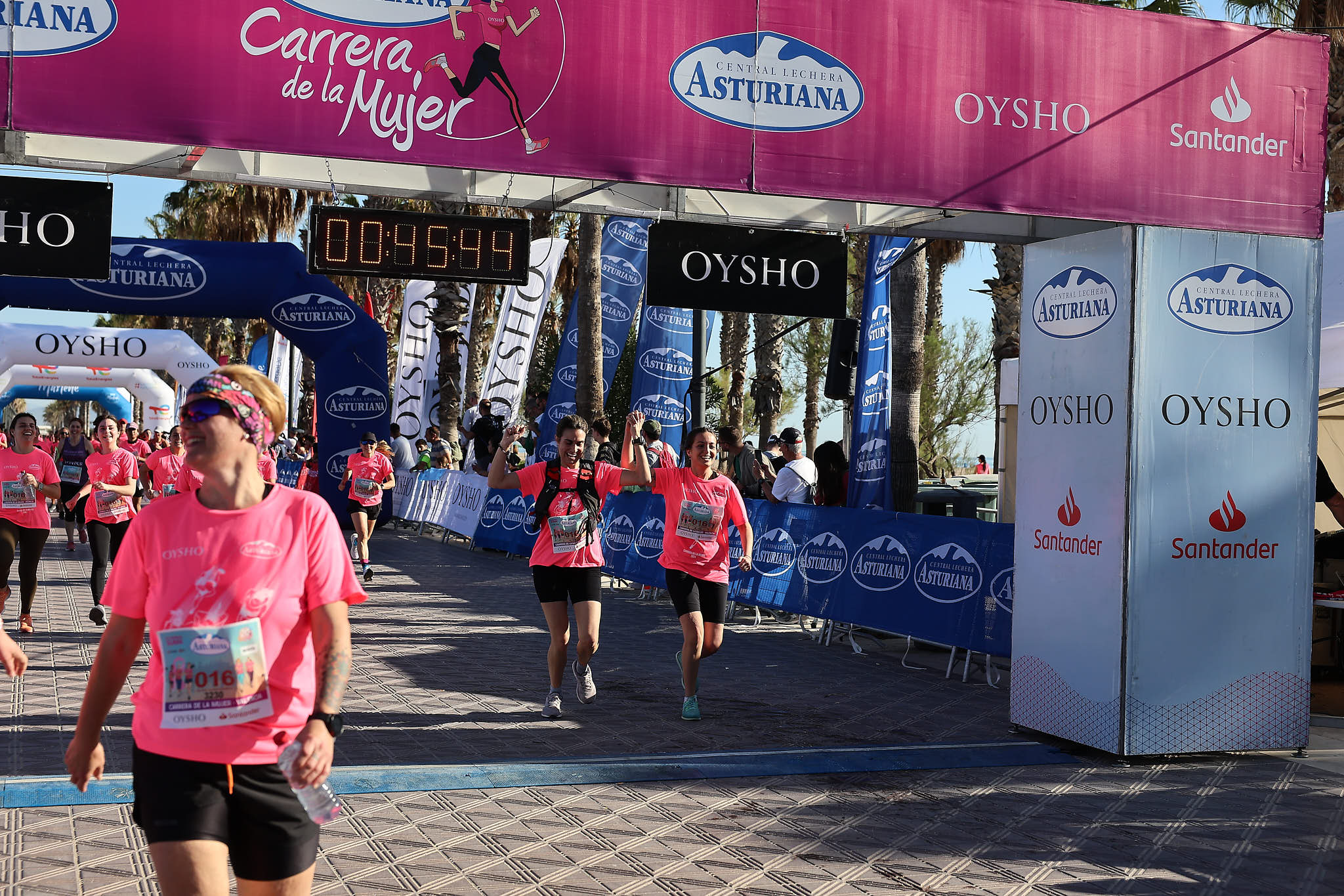Las mejores fotos de la Carrera de la Mujer Central Lechera Asturiana de Valencia 2024. 0755