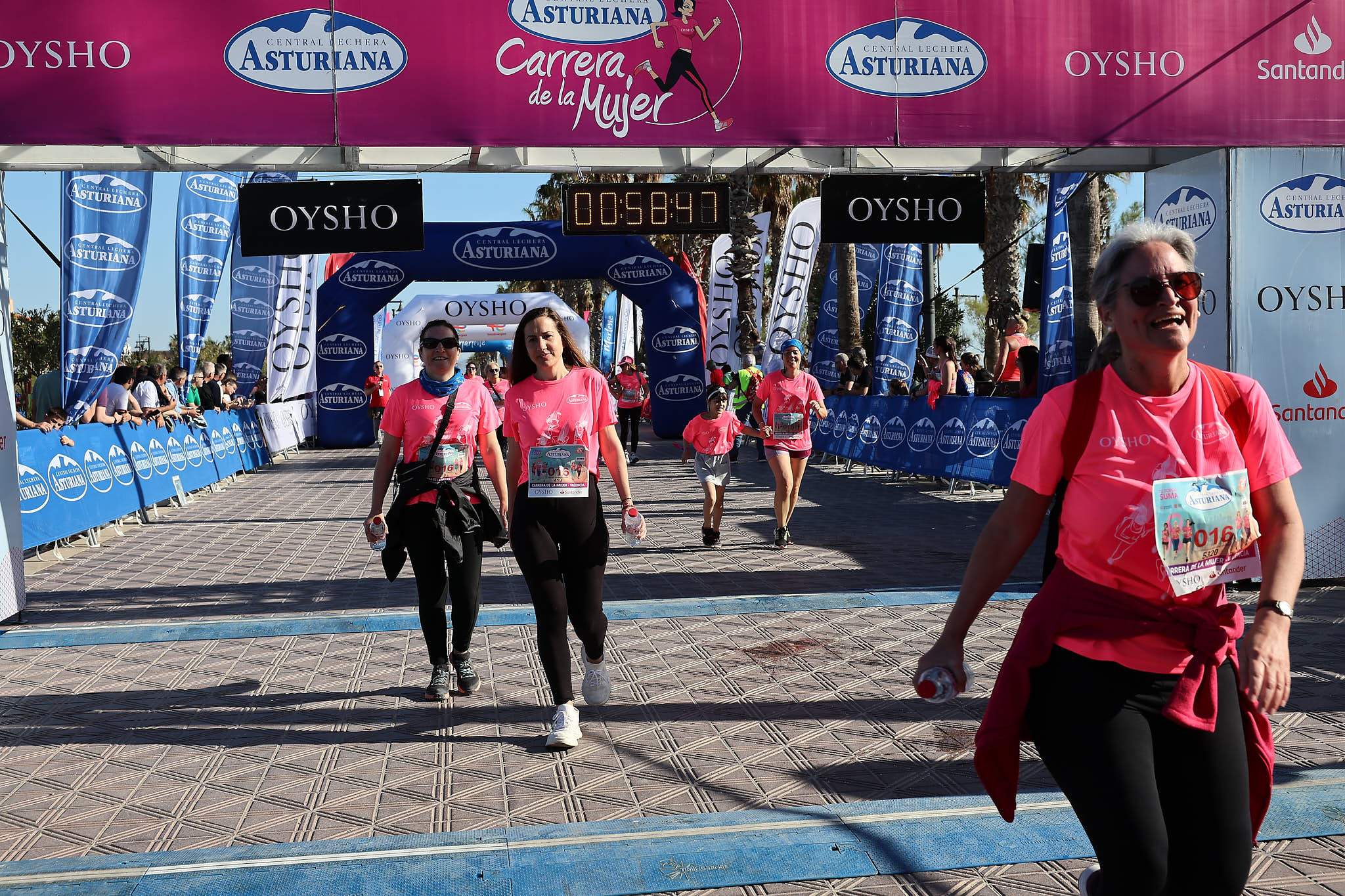 Las mejores fotos de la Carrera de la Mujer Central Lechera Asturiana de Valencia 2024. 1050