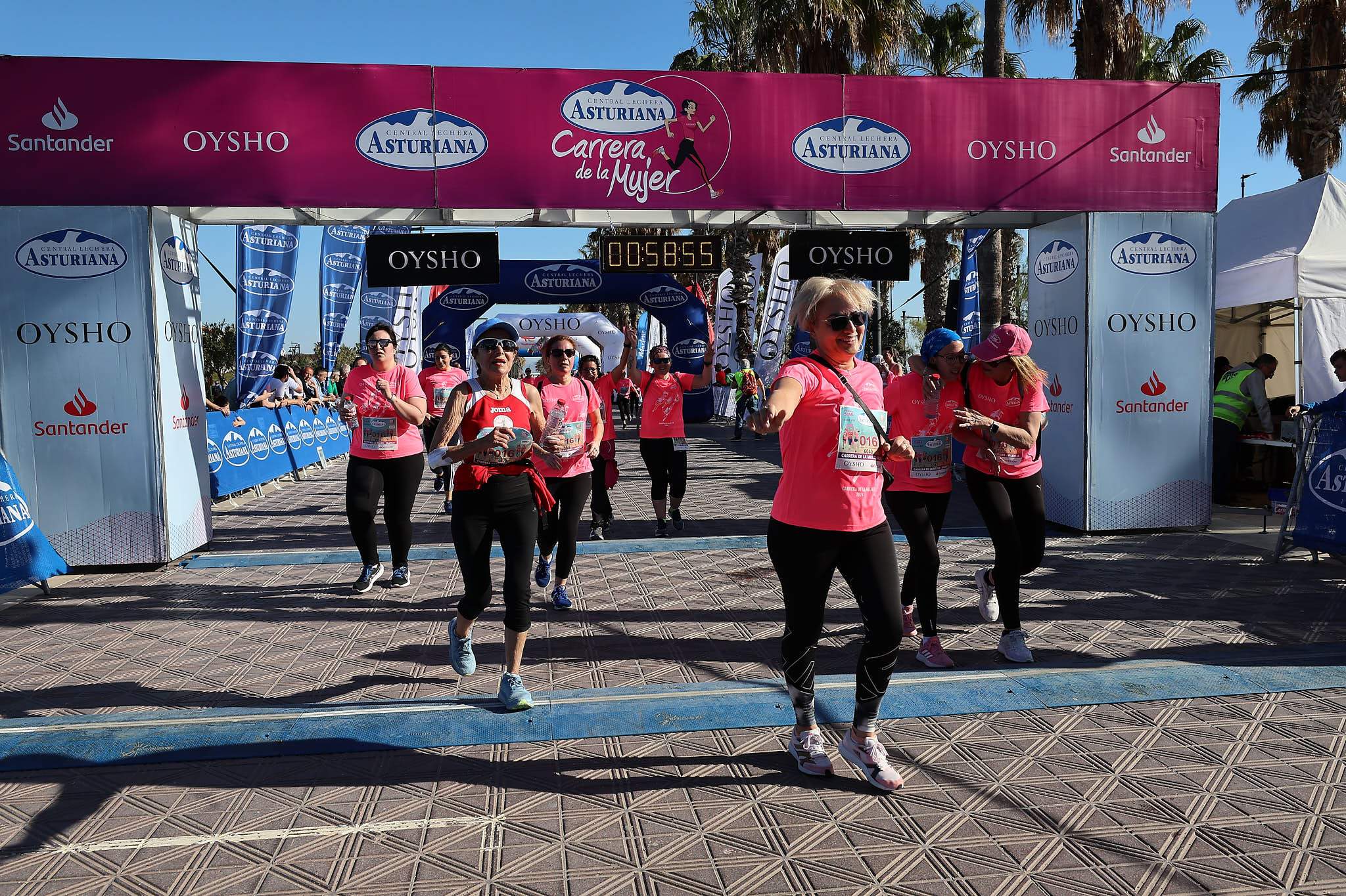 Las mejores fotos de la Carrera de la Mujer Central Lechera Asturiana de Valencia 2024. 1053