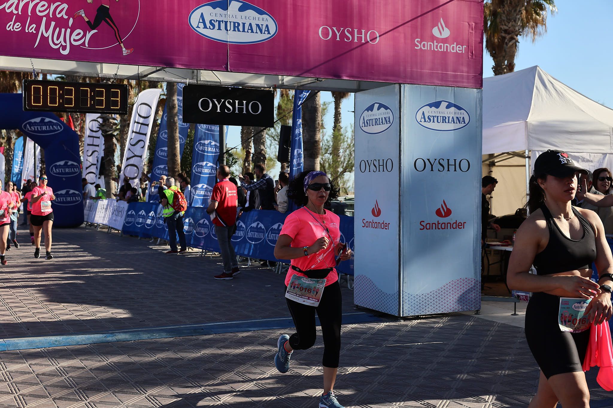 Las mejores fotos de la Carrera de la Mujer Central Lechera Asturiana de Valencia 2024. 0471