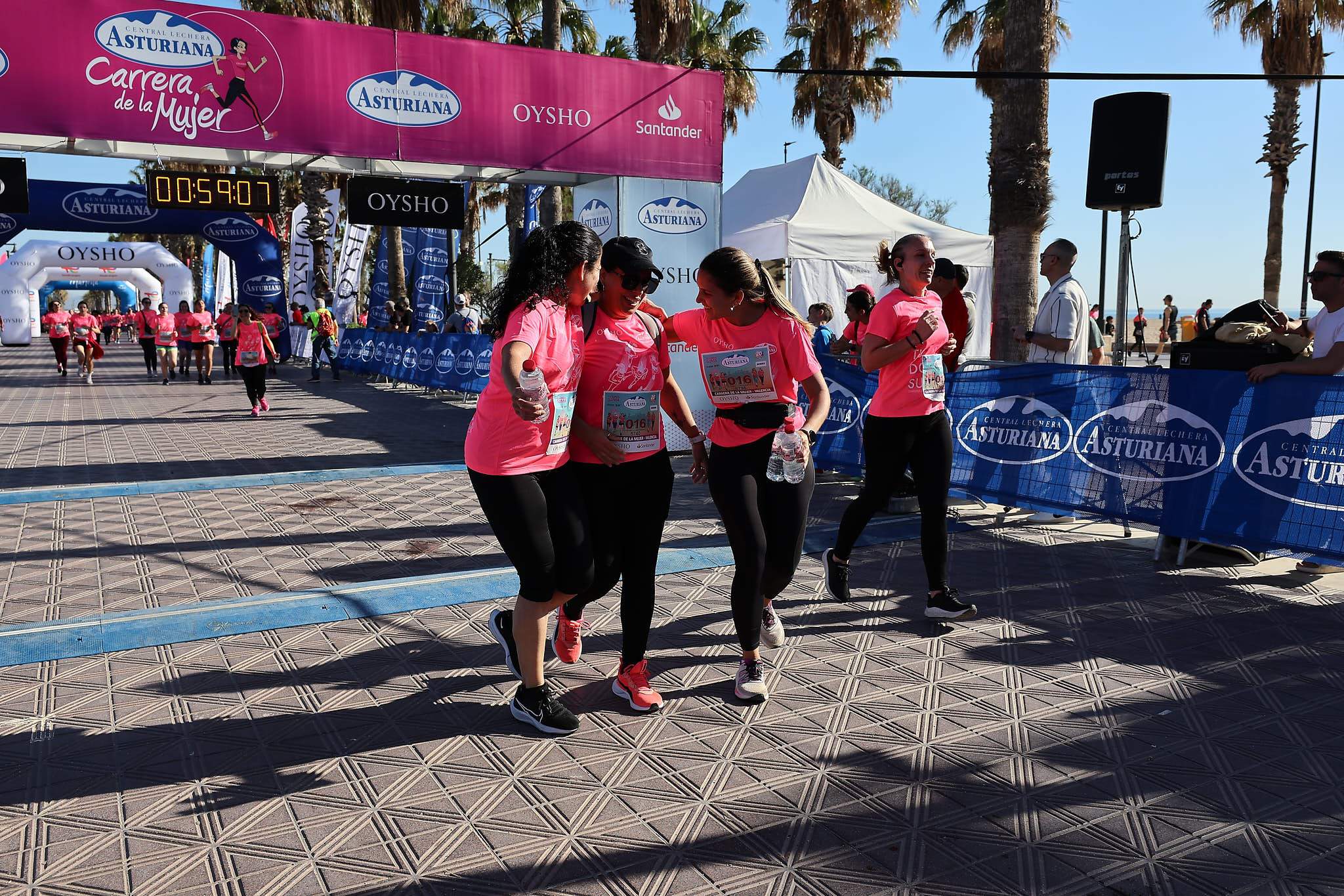 Las mejores fotos de la Carrera de la Mujer Central Lechera Asturiana de Valencia 2024. 1061