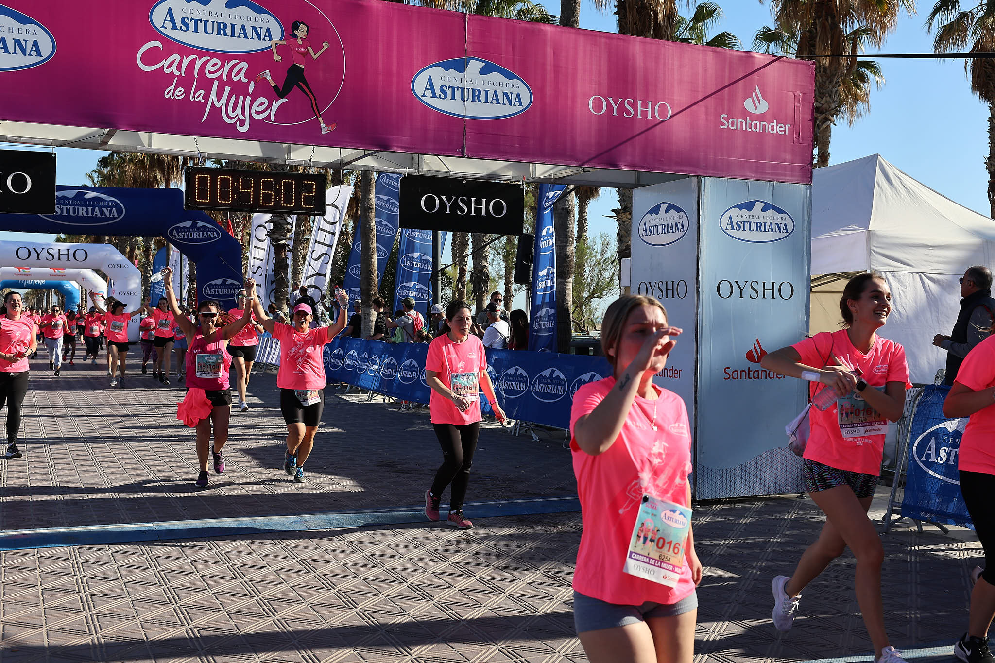 Las mejores fotos de la Carrera de la Mujer Central Lechera Asturiana de Valencia 2024. 0769