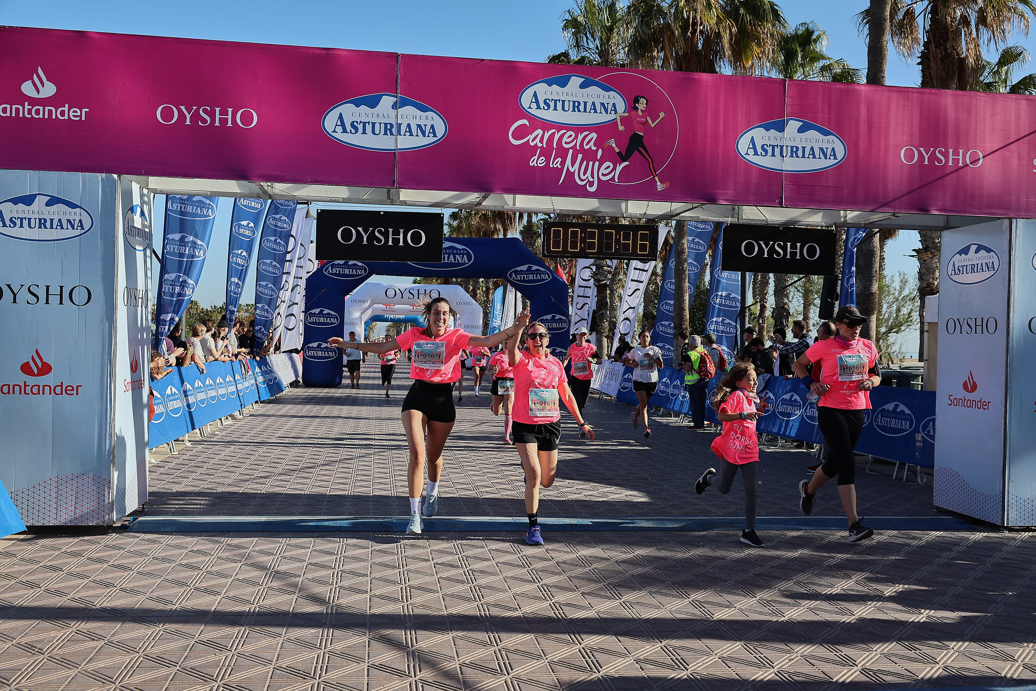 Las mejores fotos de la Carrera de la Mujer Central Lechera Asturiana de Valencia 2024. 0482