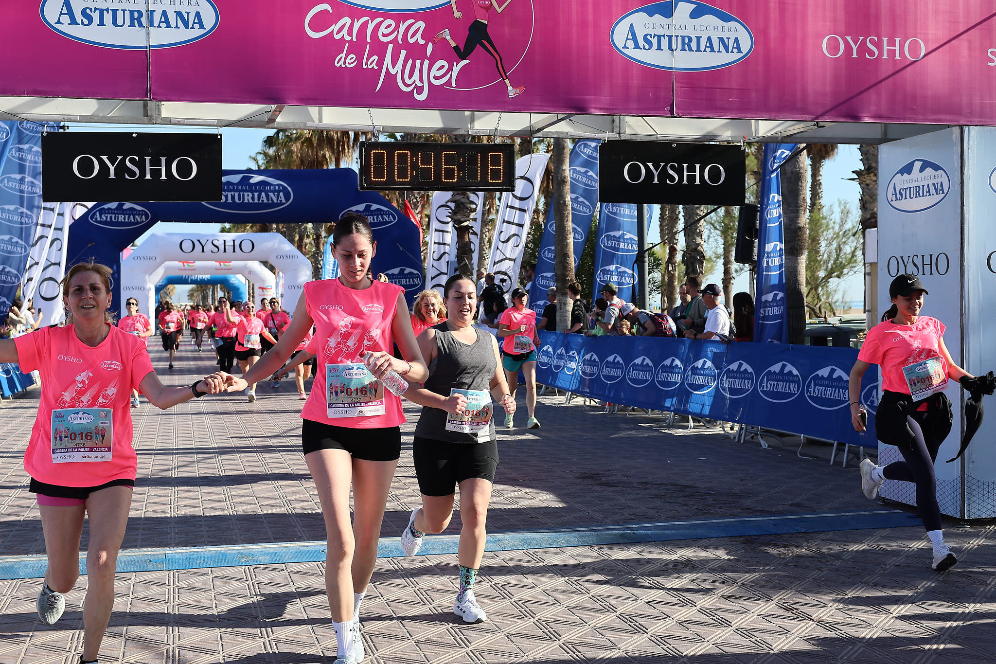 Las mejores fotos de la Carrera de la Mujer Central Lechera Asturiana de Valencia 2024. 0780