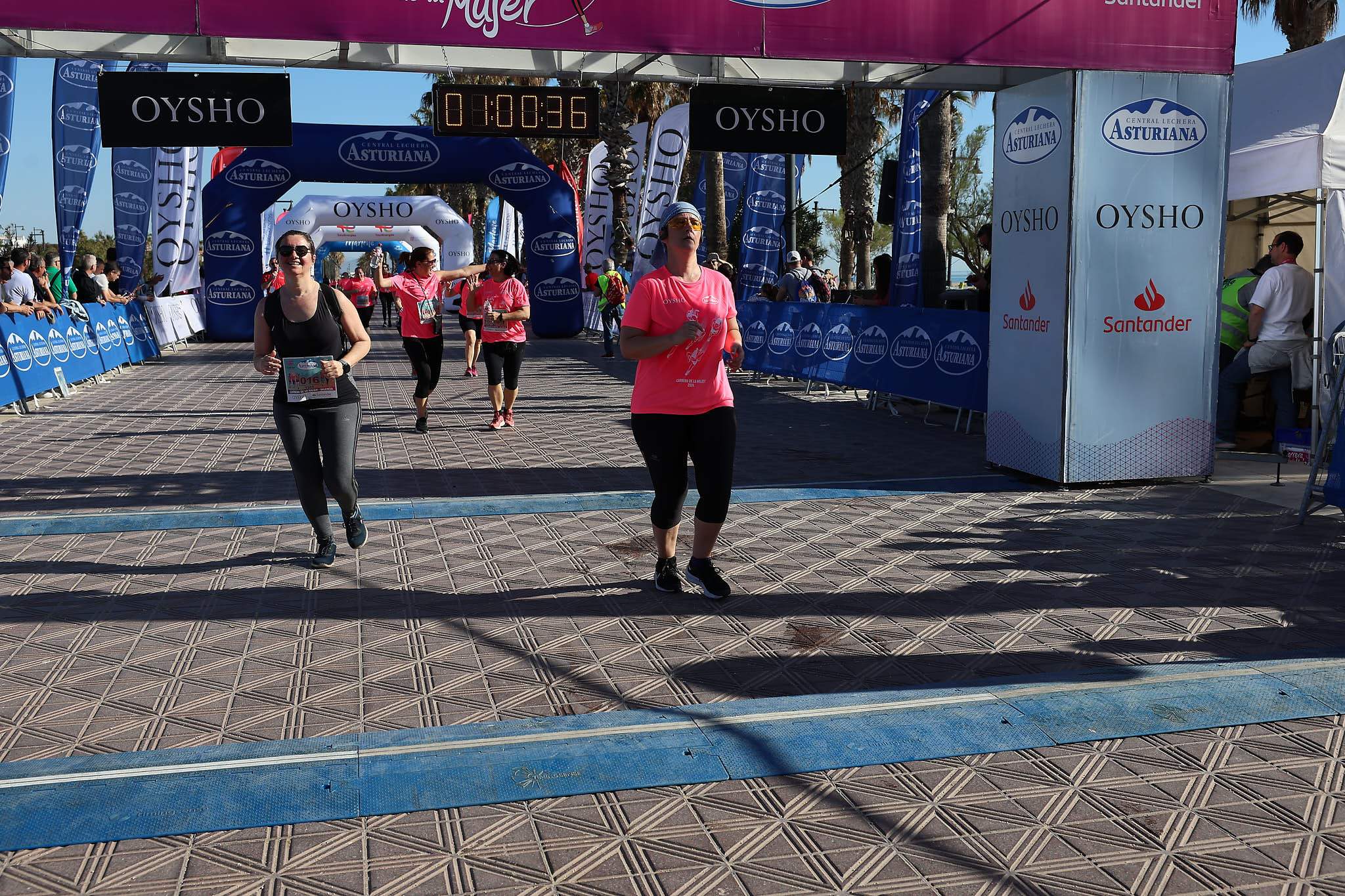 Las mejores fotos de la Carrera de la Mujer Central Lechera Asturiana de Valencia 2024. 1076