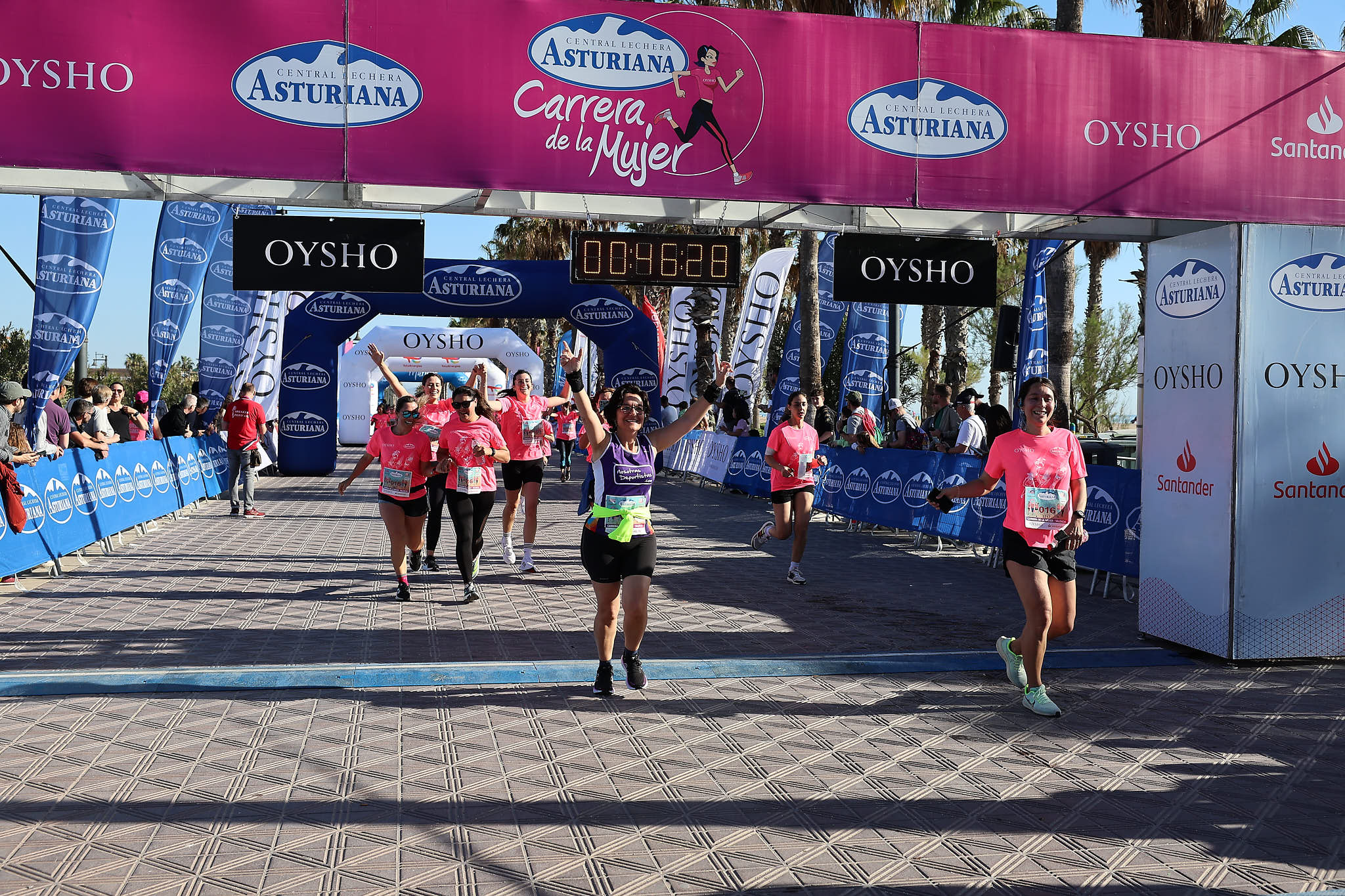 Las mejores fotos de la Carrera de la Mujer Central Lechera Asturiana de Valencia 2024. 0787