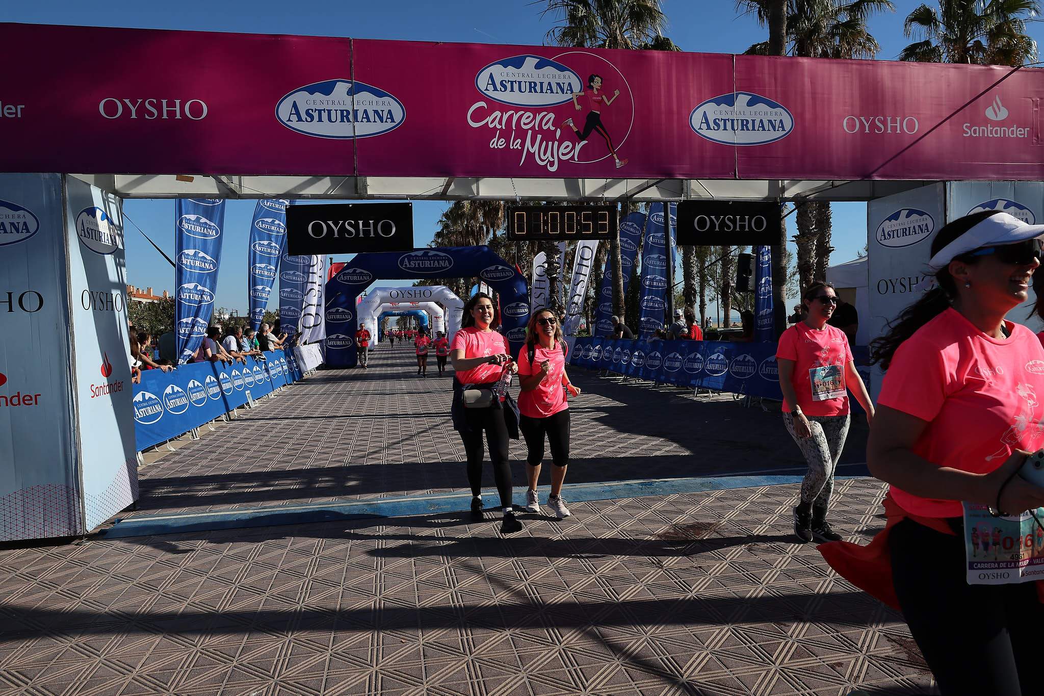 Las mejores fotos de la Carrera de la Mujer Central Lechera Asturiana de Valencia 2024. 1086