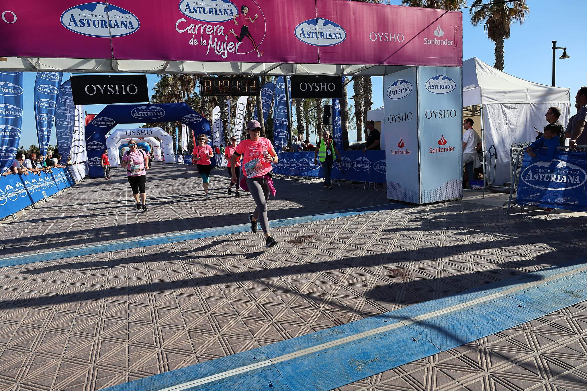 Las mejores fotos de la Carrera de la Mujer Central Lechera Asturiana de Valencia 2024. 1088