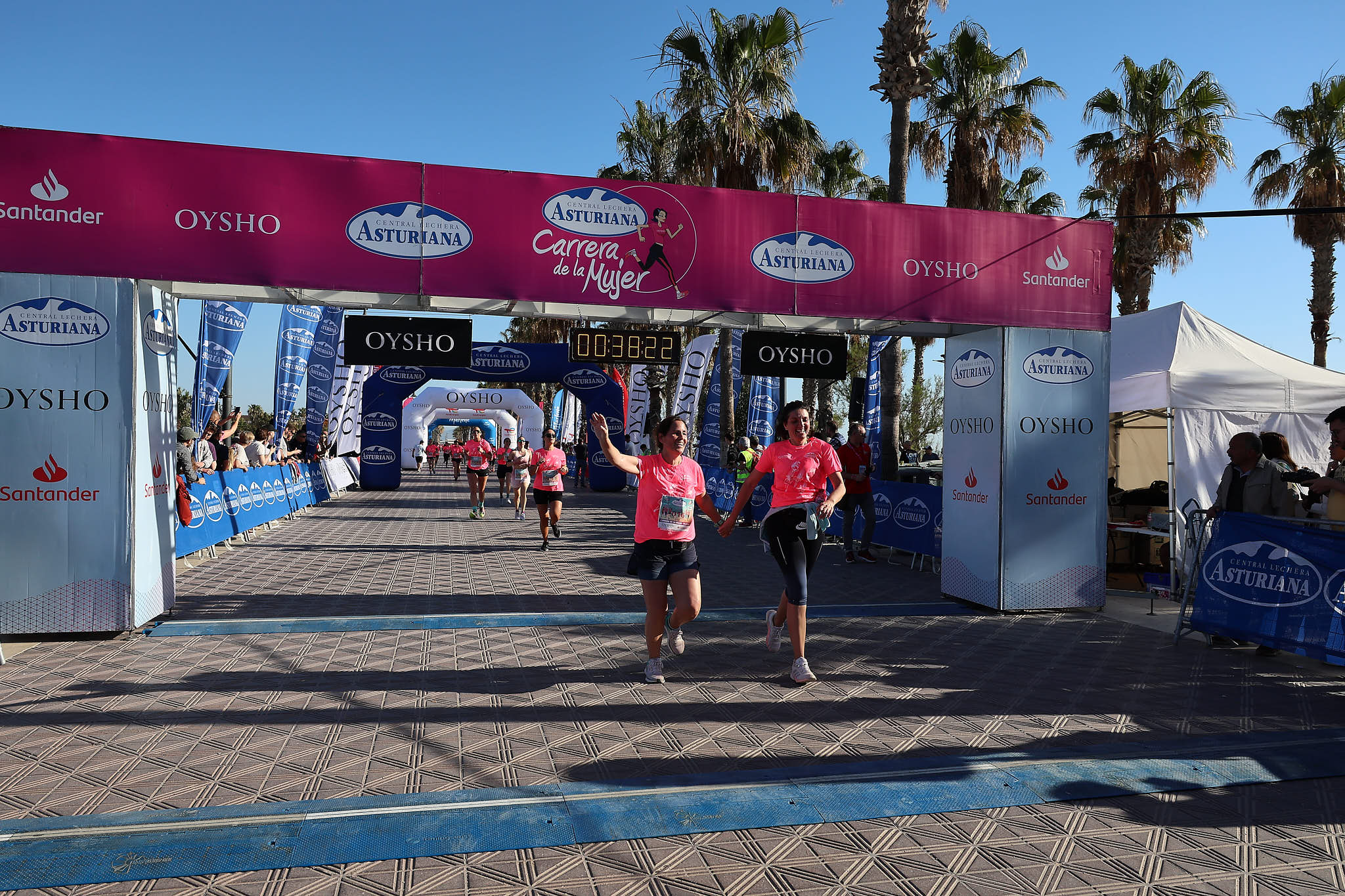 Las mejores fotos de la Carrera de la Mujer Central Lechera Asturiana de Valencia 2024. 0506