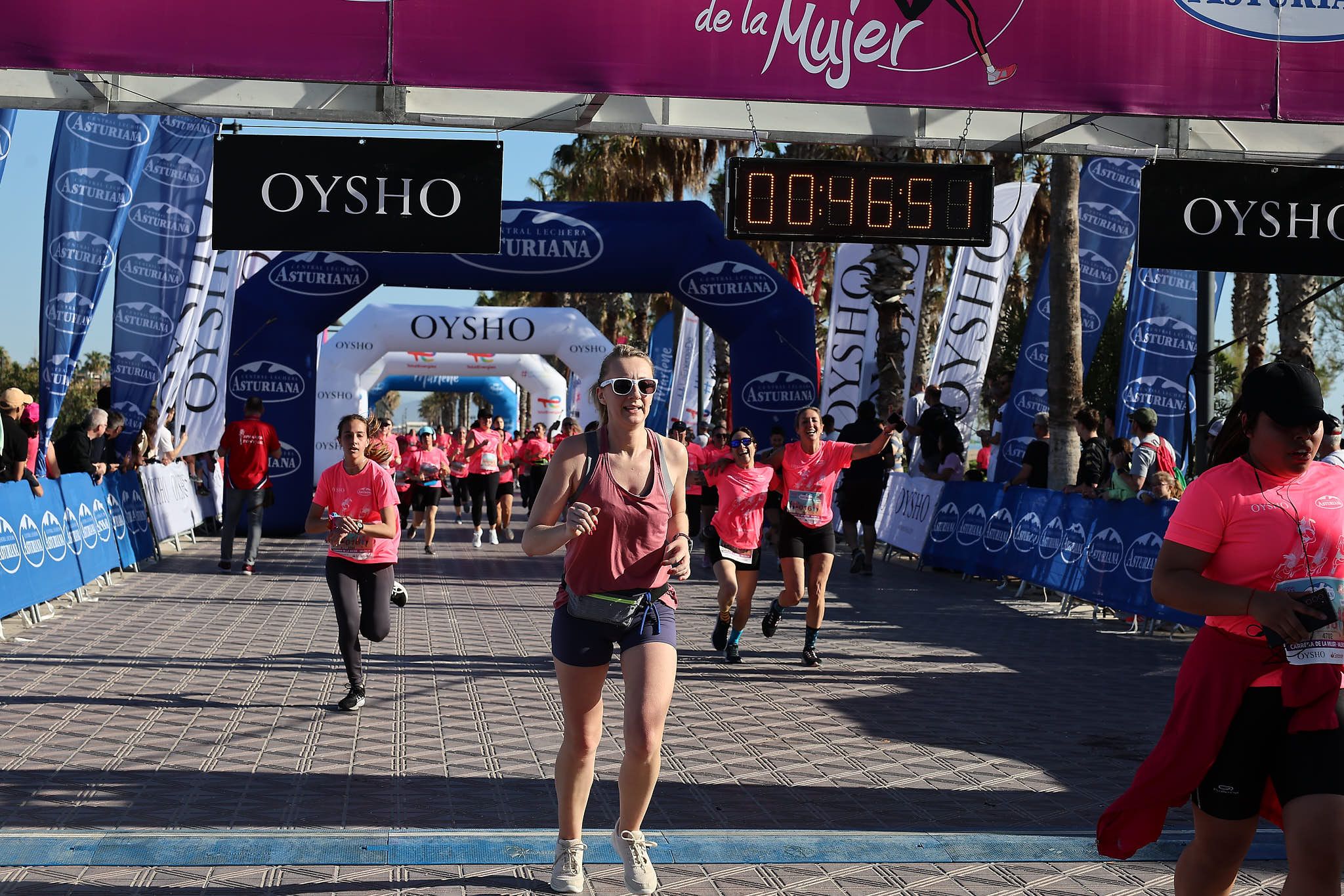 Las mejores fotos de la Carrera de la Mujer Central Lechera Asturiana de Valencia 2024. 0803