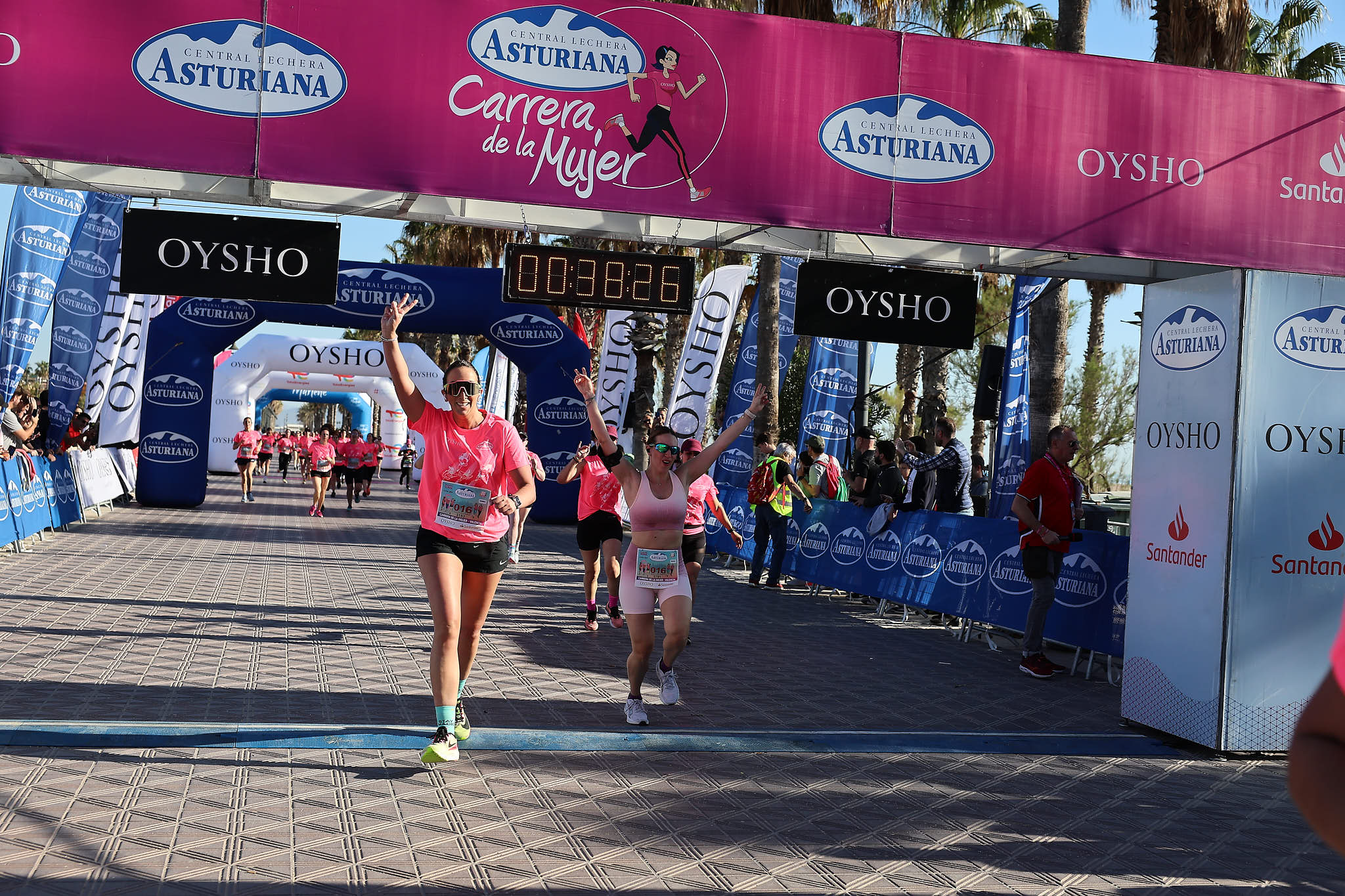 Las mejores fotos de la Carrera de la Mujer Central Lechera Asturiana de Valencia 2024. 0508
