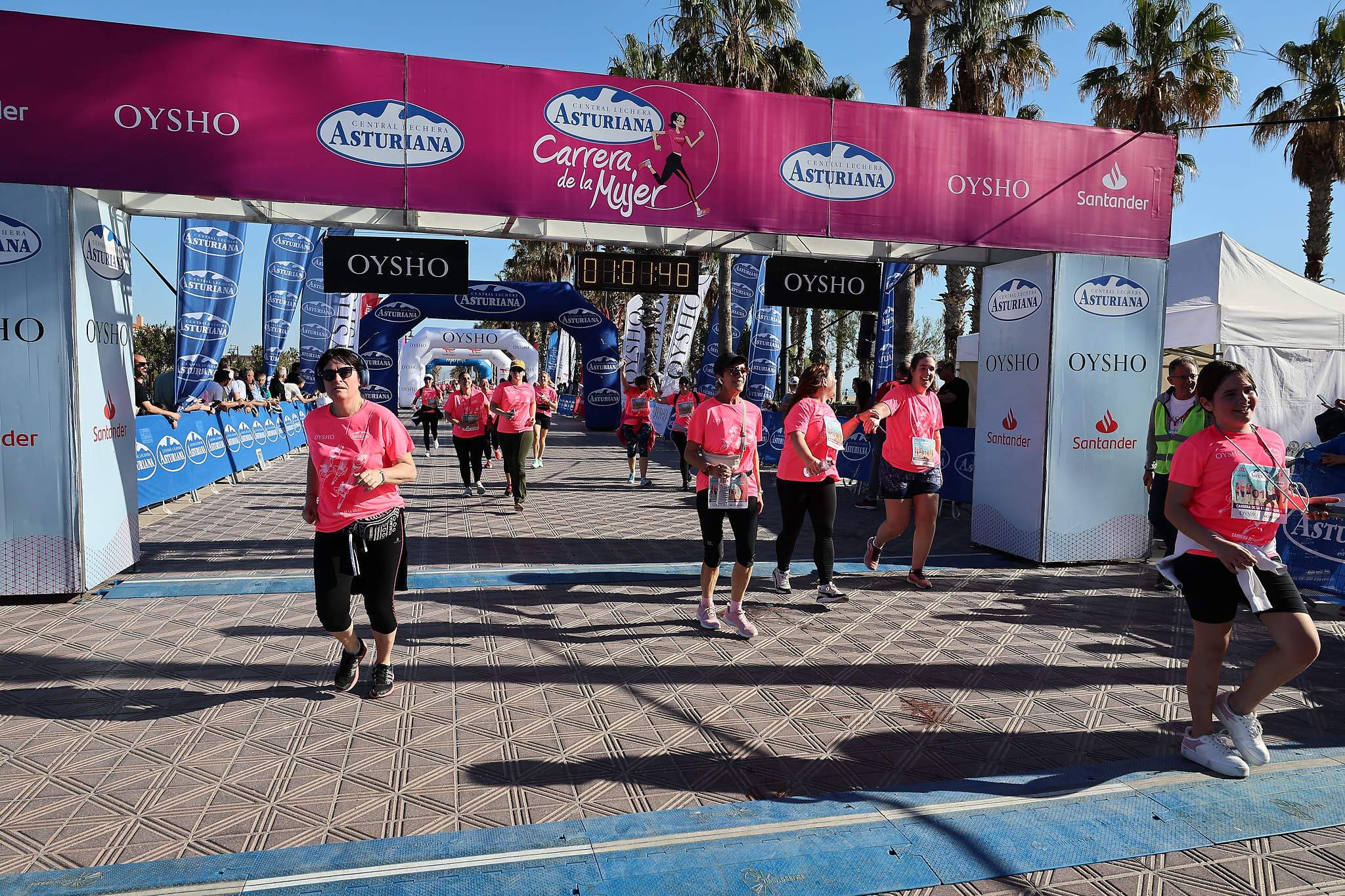Las mejores fotos de la Carrera de la Mujer Central Lechera Asturiana de Valencia 2024. 1098
