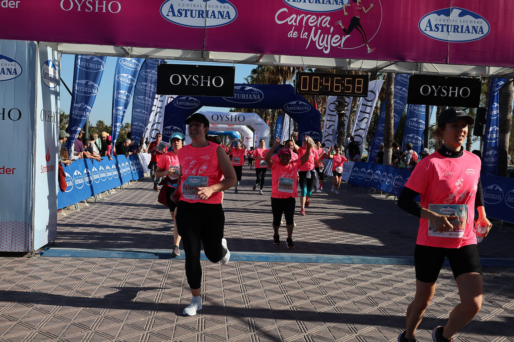 Las mejores fotos de la Carrera de la Mujer Central Lechera Asturiana de Valencia 2024. 0809