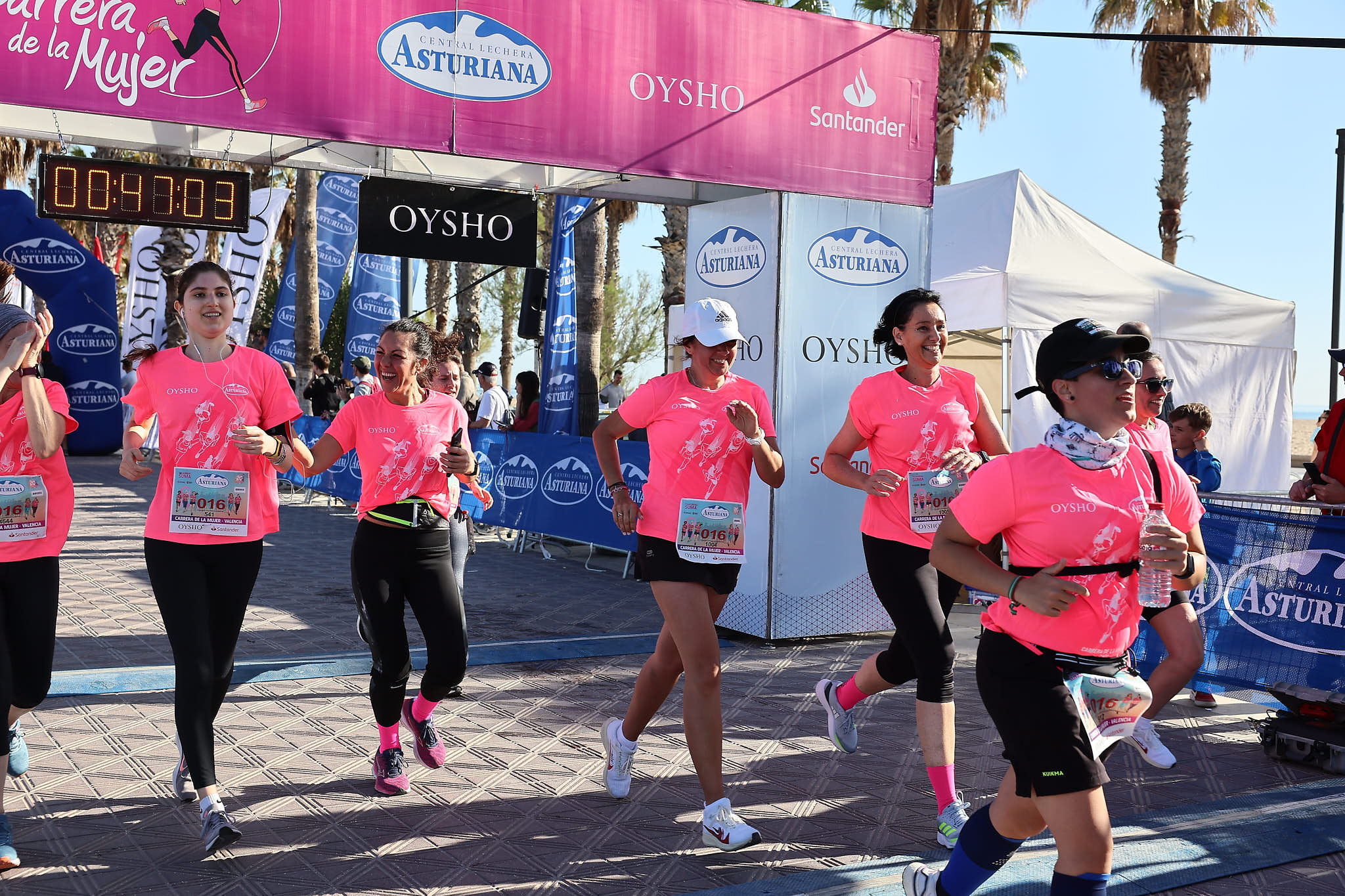 Las mejores fotos de la Carrera de la Mujer Central Lechera Asturiana de Valencia 2024. 0814