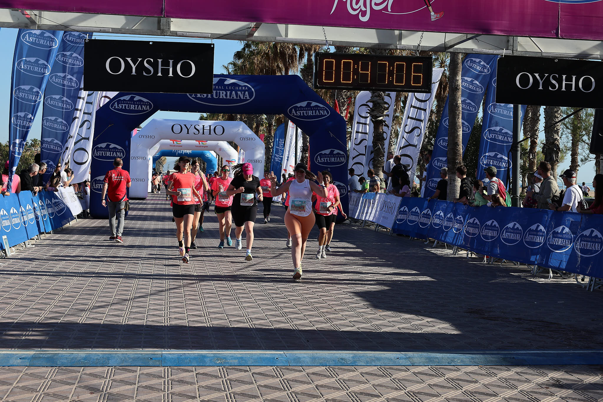 Las mejores fotos de la Carrera de la Mujer Central Lechera Asturiana de Valencia 2024. 0816