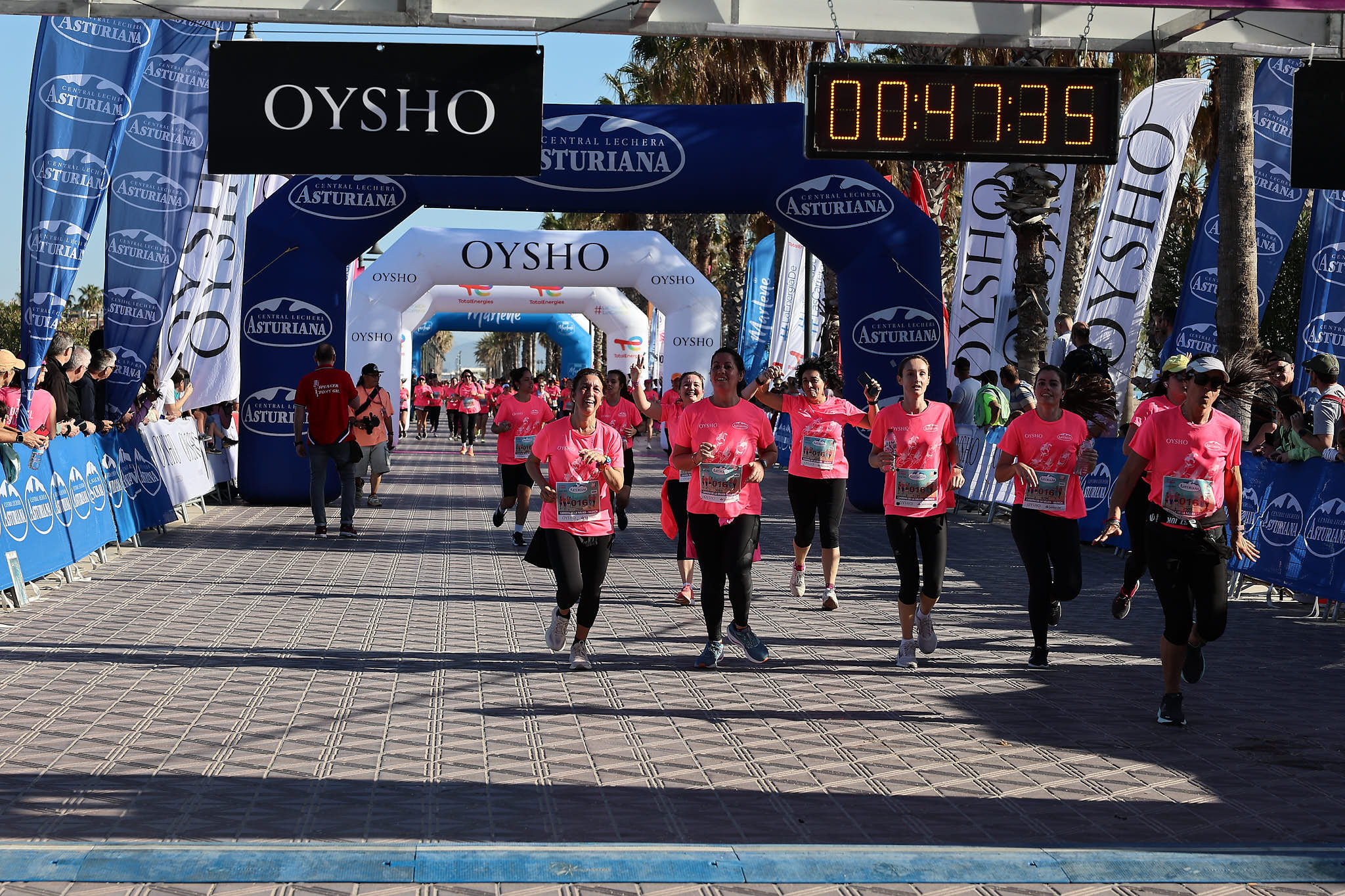 Las mejores fotos de la Carrera de la Mujer Central Lechera Asturiana de Valencia 2024. 0832