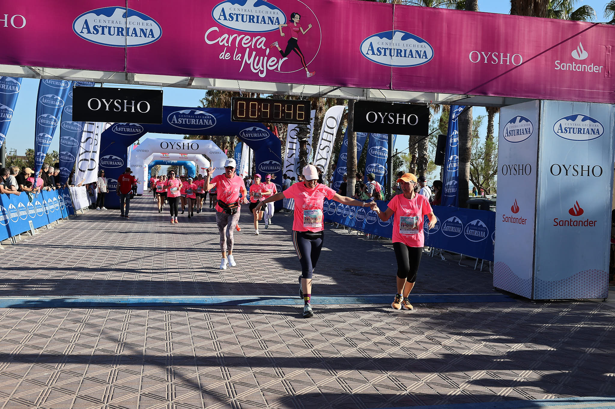 Las mejores fotos de la Carrera de la Mujer Central Lechera Asturiana de Valencia 2024. 0836