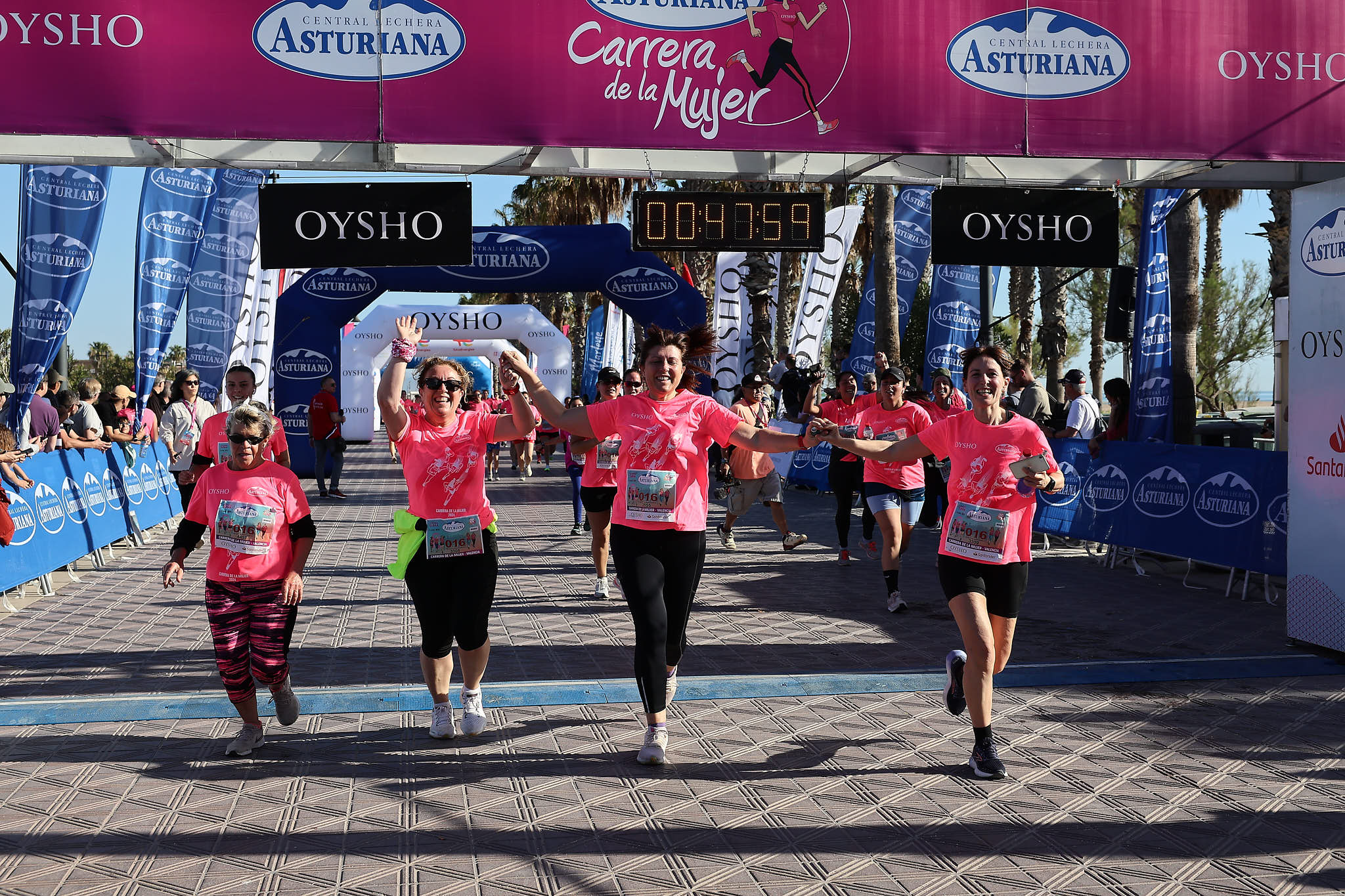 Las mejores fotos de la Carrera de la Mujer Central Lechera Asturiana de Valencia 2024. 0845