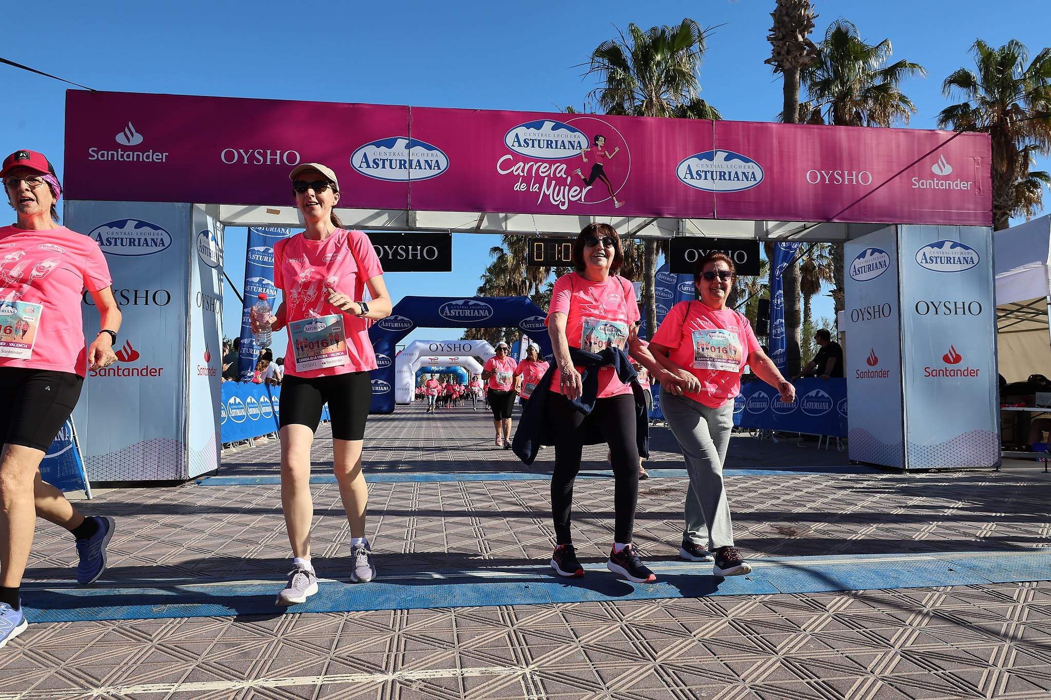 Las mejores fotos de la Carrera de la Mujer Central Lechera Asturiana de Valencia 2024. 1136
