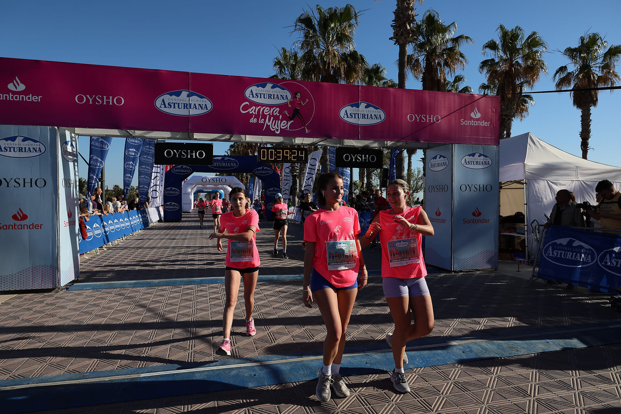 Las mejores fotos de la Carrera de la Mujer Central Lechera Asturiana de Valencia 2024. 0553