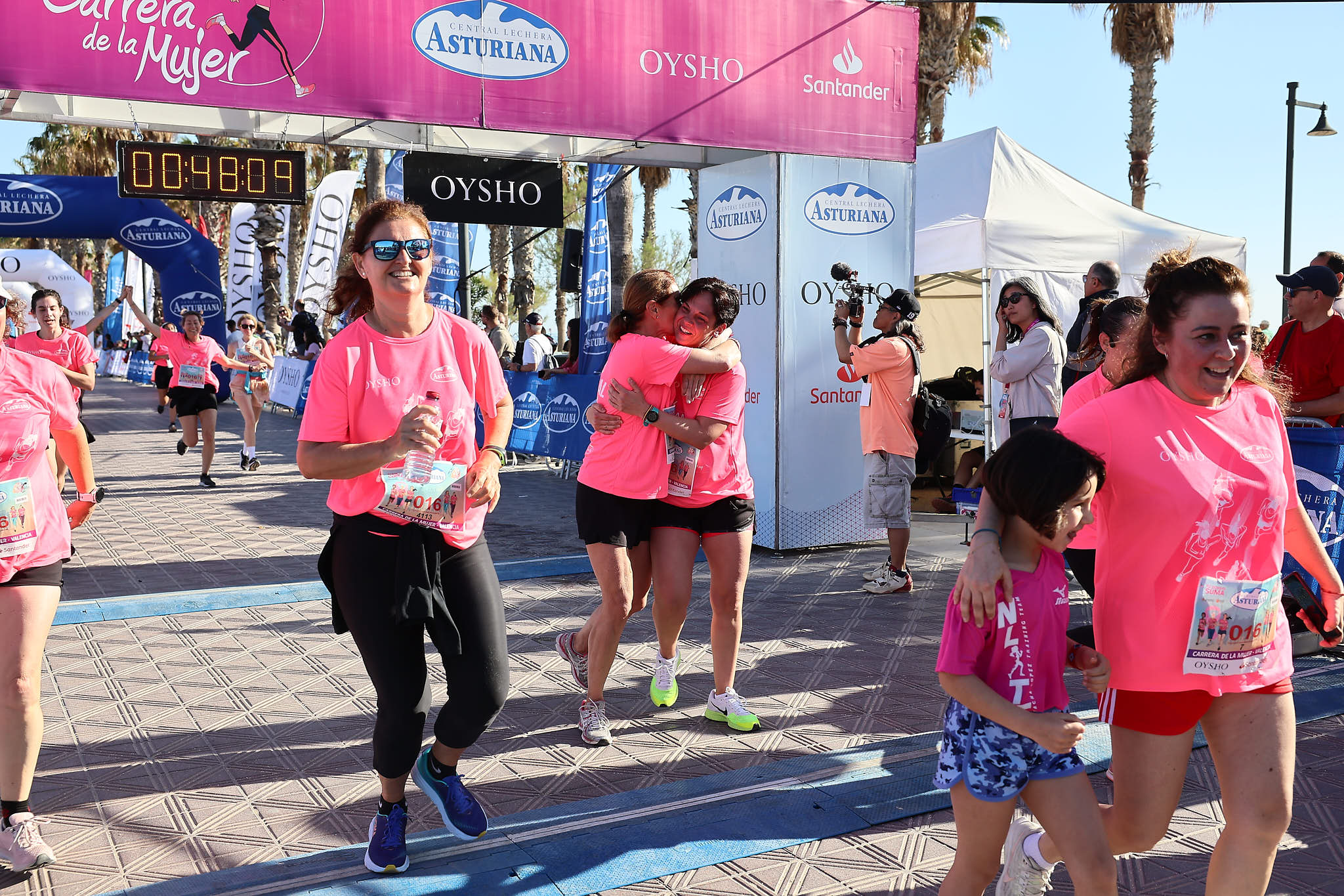 Las mejores fotos de la Carrera de la Mujer Central Lechera Asturiana de Valencia 2024. 0851