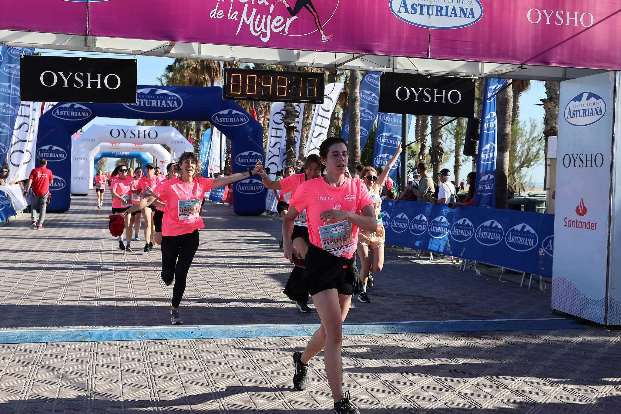 Las mejores fotos de la Carrera de la Mujer Central Lechera Asturiana de Valencia 2024. 0852