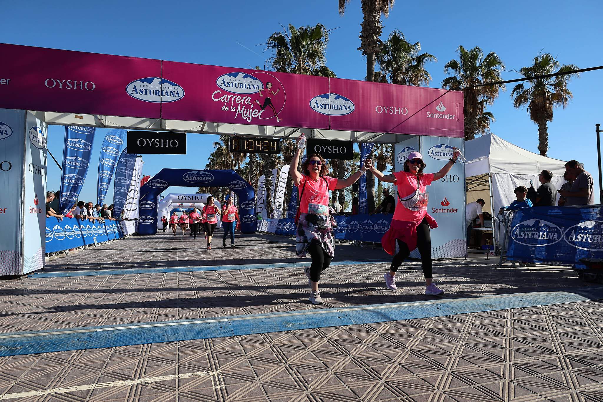 Las mejores fotos de la Carrera de la Mujer Central Lechera Asturiana de Valencia 2024. 1150