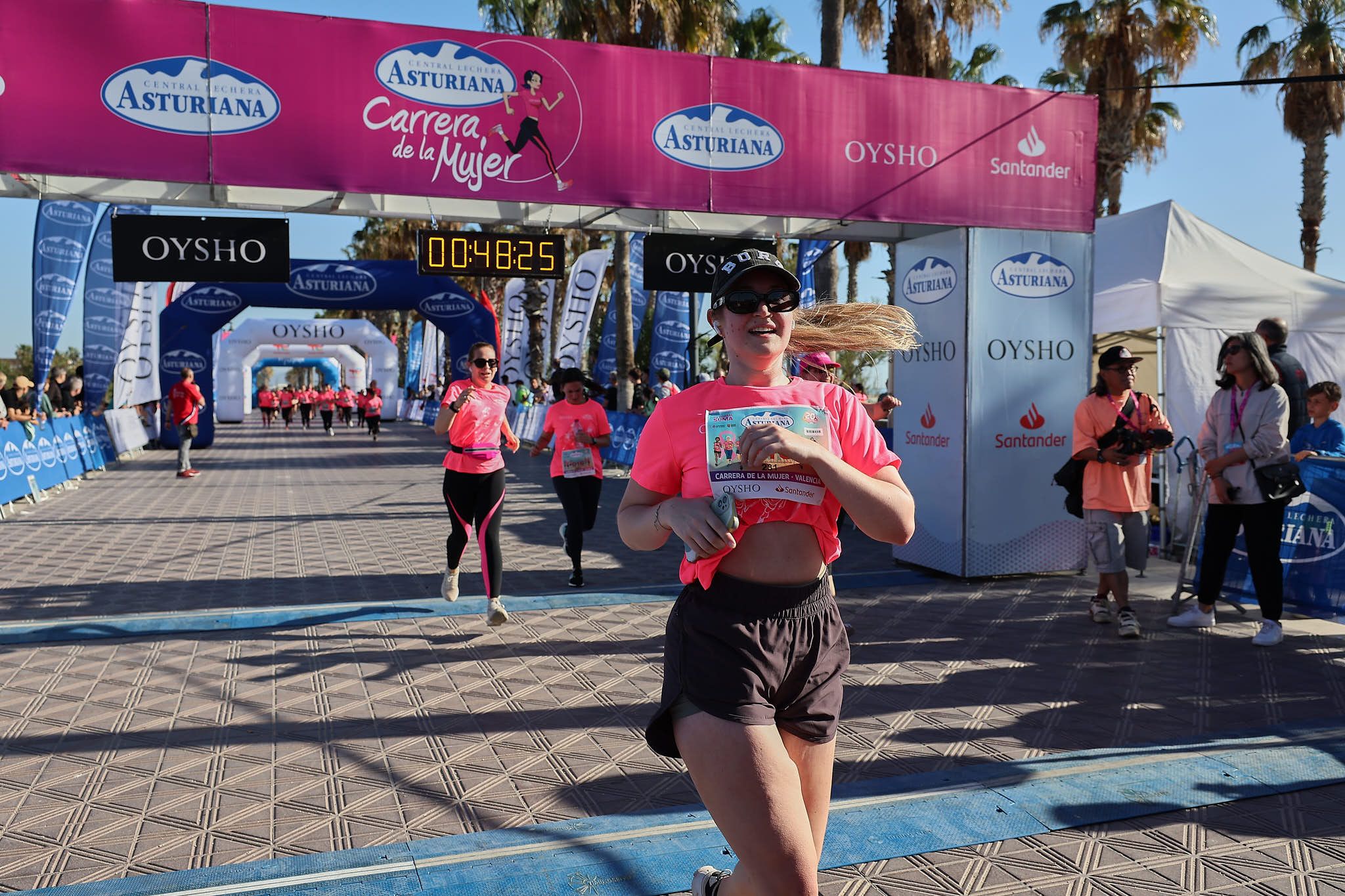 Las mejores fotos de la Carrera de la Mujer Central Lechera Asturiana de Valencia 2024. 0863