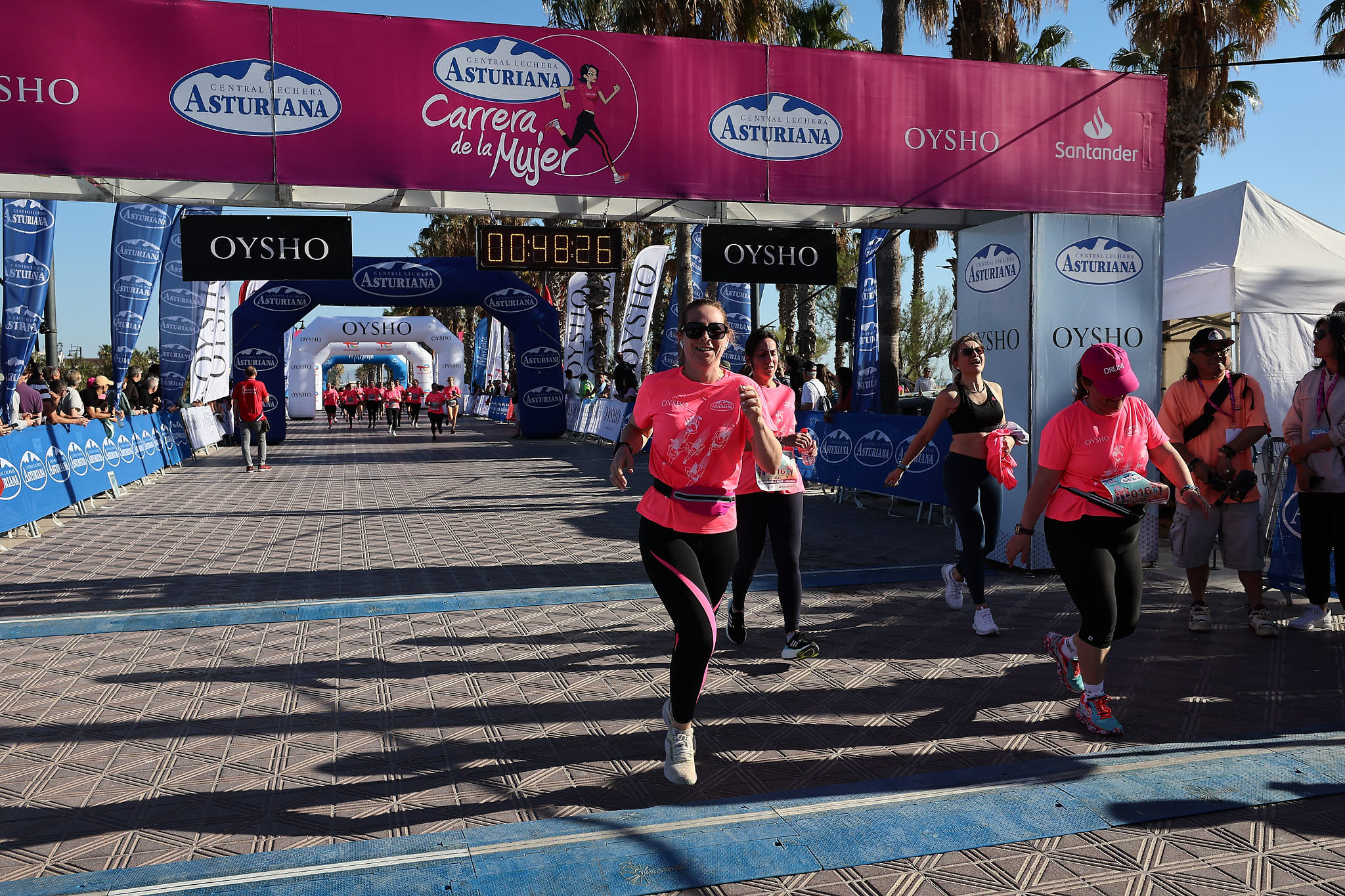 Las mejores fotos de la Carrera de la Mujer Central Lechera Asturiana de Valencia 2024. 0864