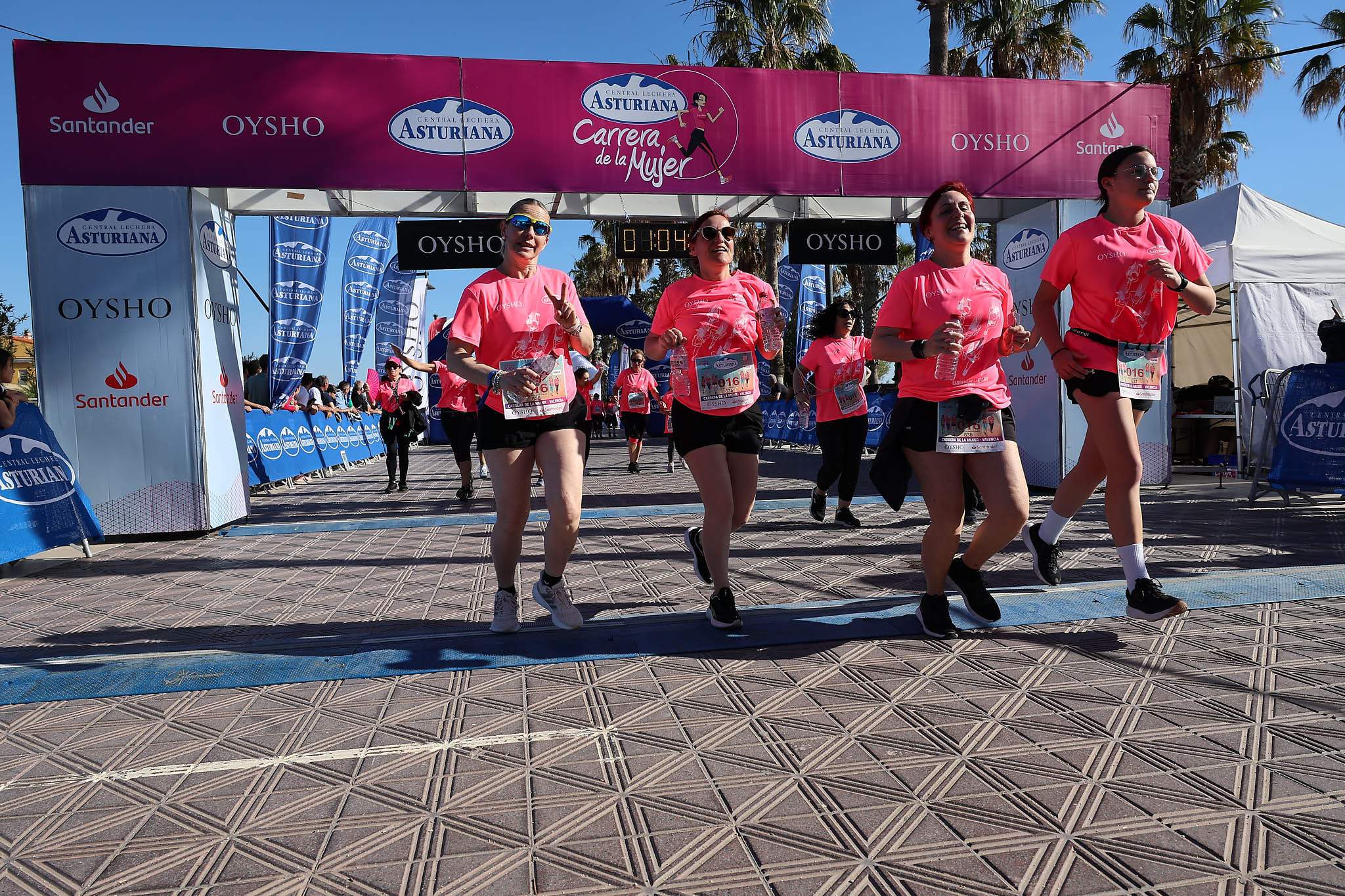 Las mejores fotos de la Carrera de la Mujer Central Lechera Asturiana de Valencia 2024. 1154