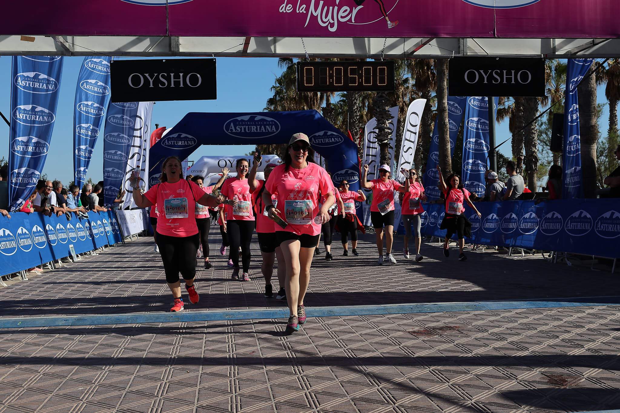 Las mejores fotos de la Carrera de la Mujer Central Lechera Asturiana de Valencia 2024. 1158
