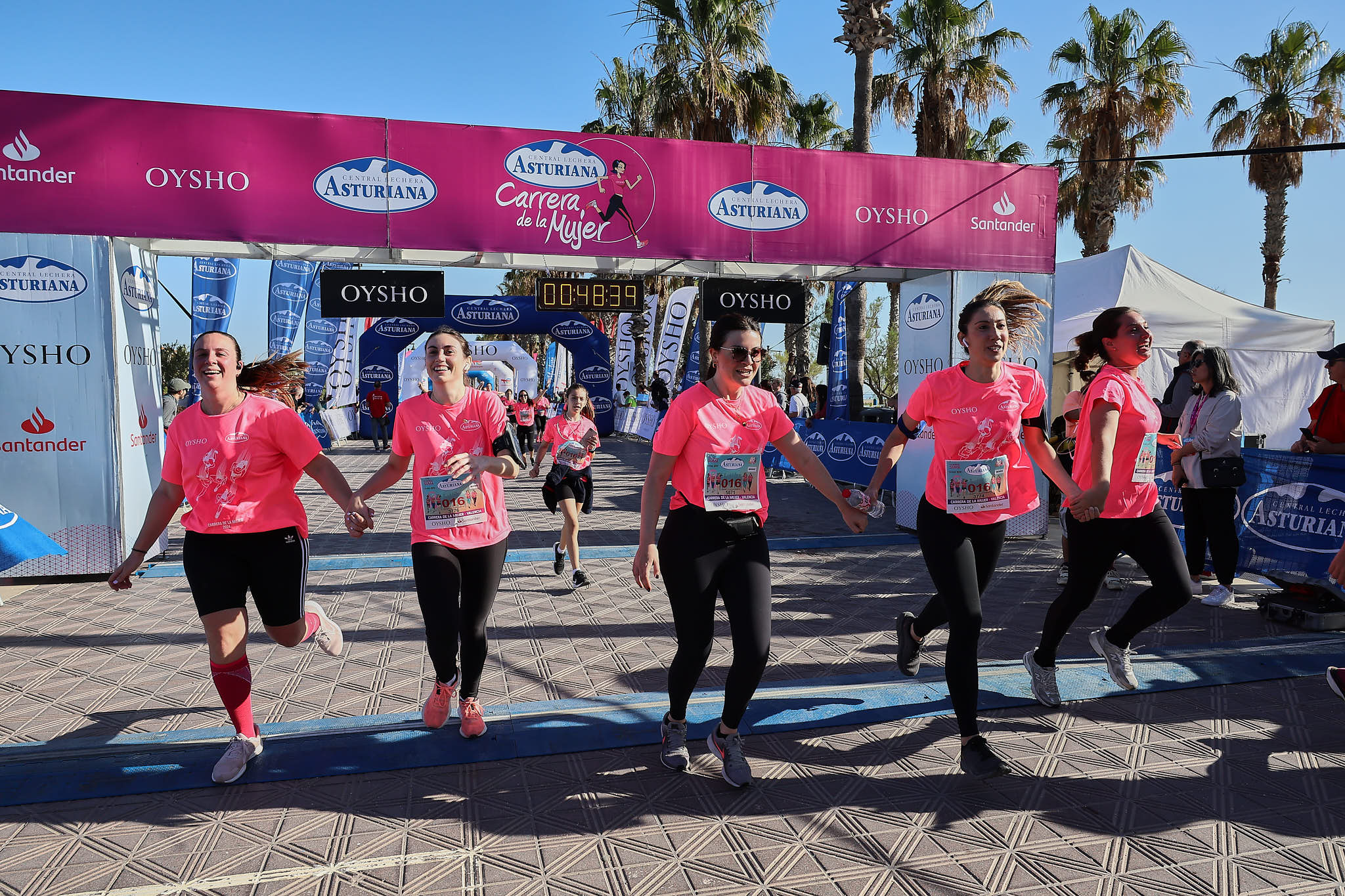 Las mejores fotos de la Carrera de la Mujer Central Lechera Asturiana de Valencia 2024. 0869