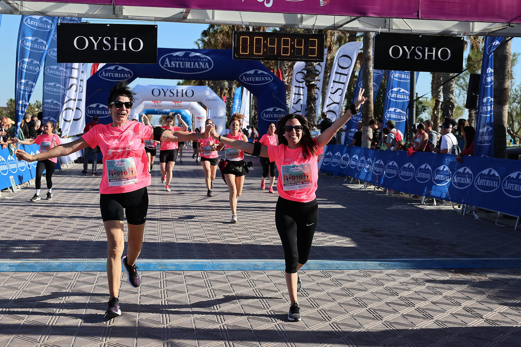Las mejores fotos de la Carrera de la Mujer Central Lechera Asturiana de Valencia 2024. 0872