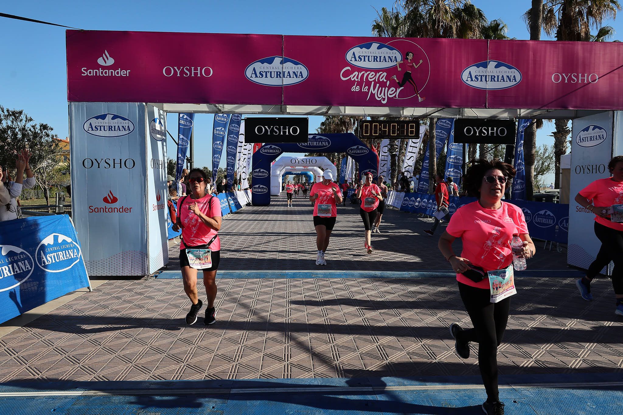 Las mejores fotos de la Carrera de la Mujer Central Lechera Asturiana de Valencia 2024. 0580