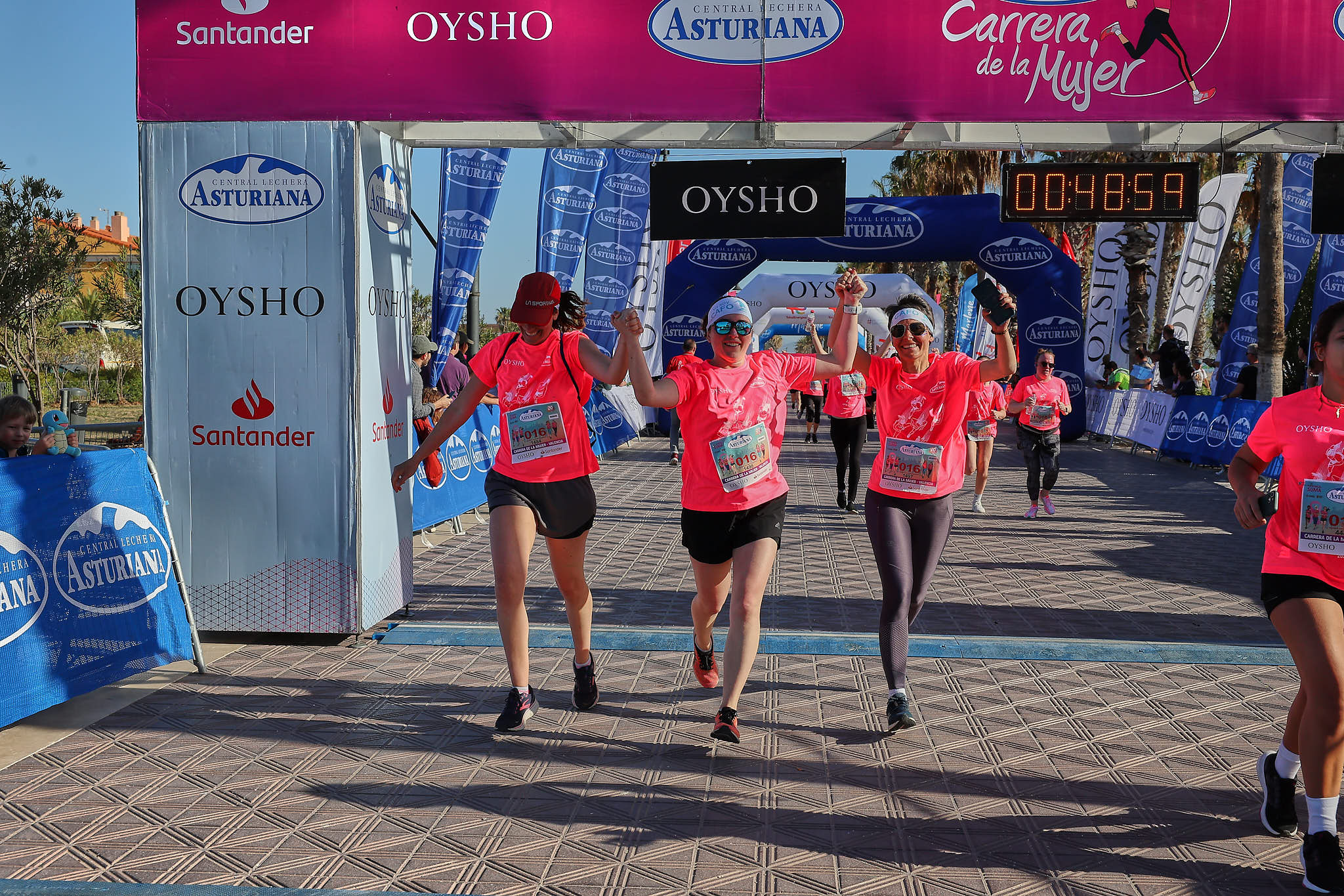 Las mejores fotos de la Carrera de la Mujer Central Lechera Asturiana de Valencia 2024. 0882