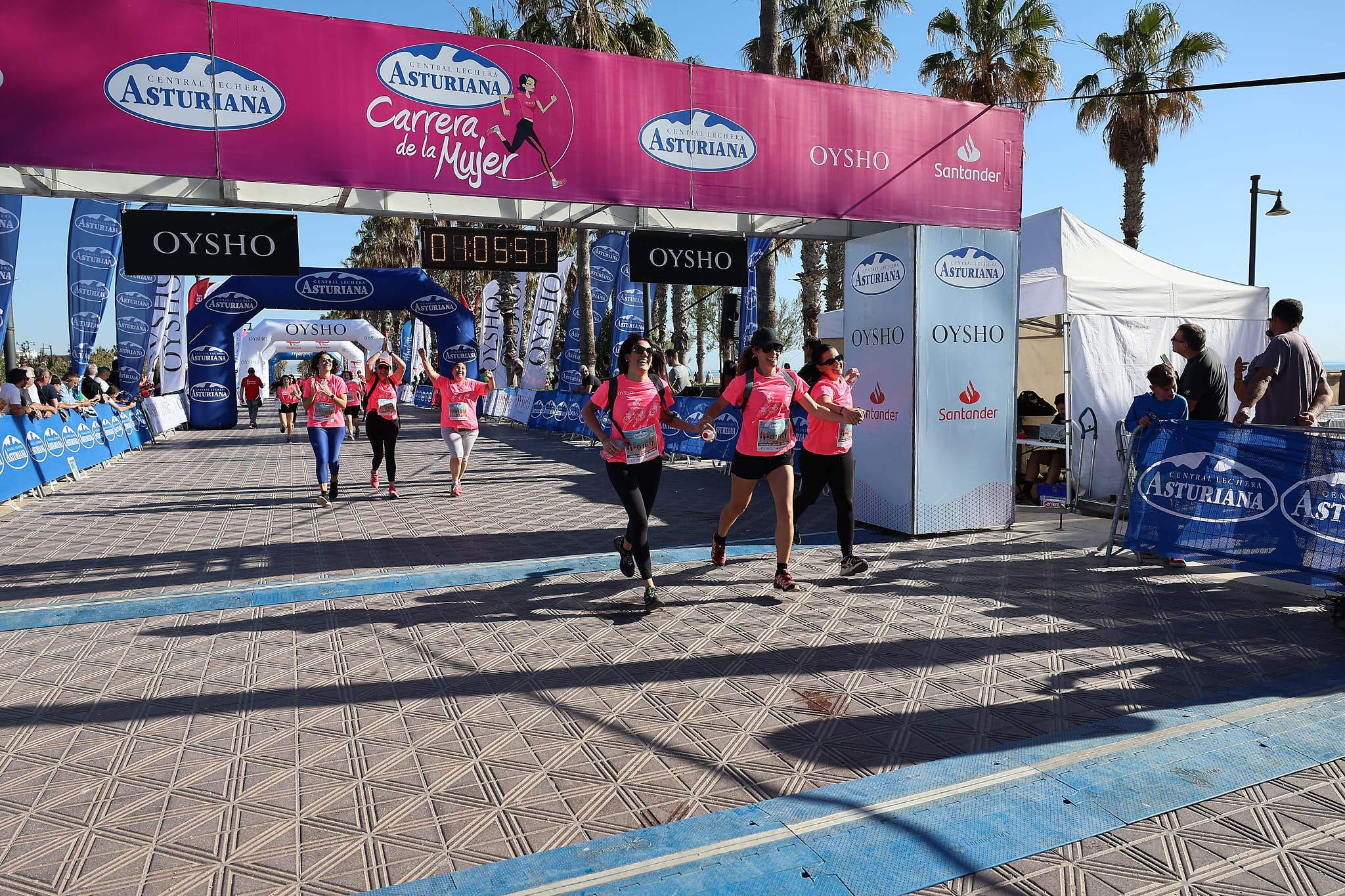 Las mejores fotos de la Carrera de la Mujer Central Lechera Asturiana de Valencia 2024. 1177