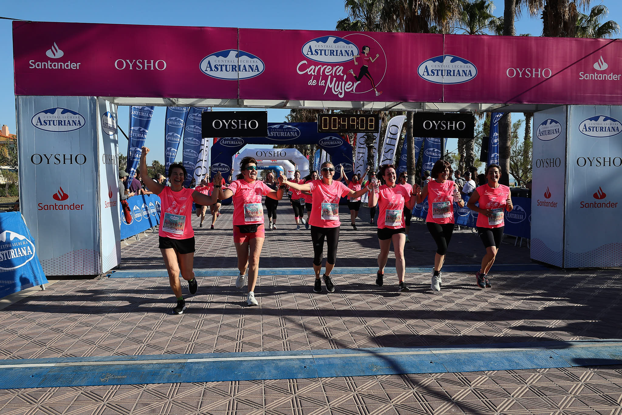 Las mejores fotos de la Carrera de la Mujer Central Lechera Asturiana de Valencia 2024. 0887