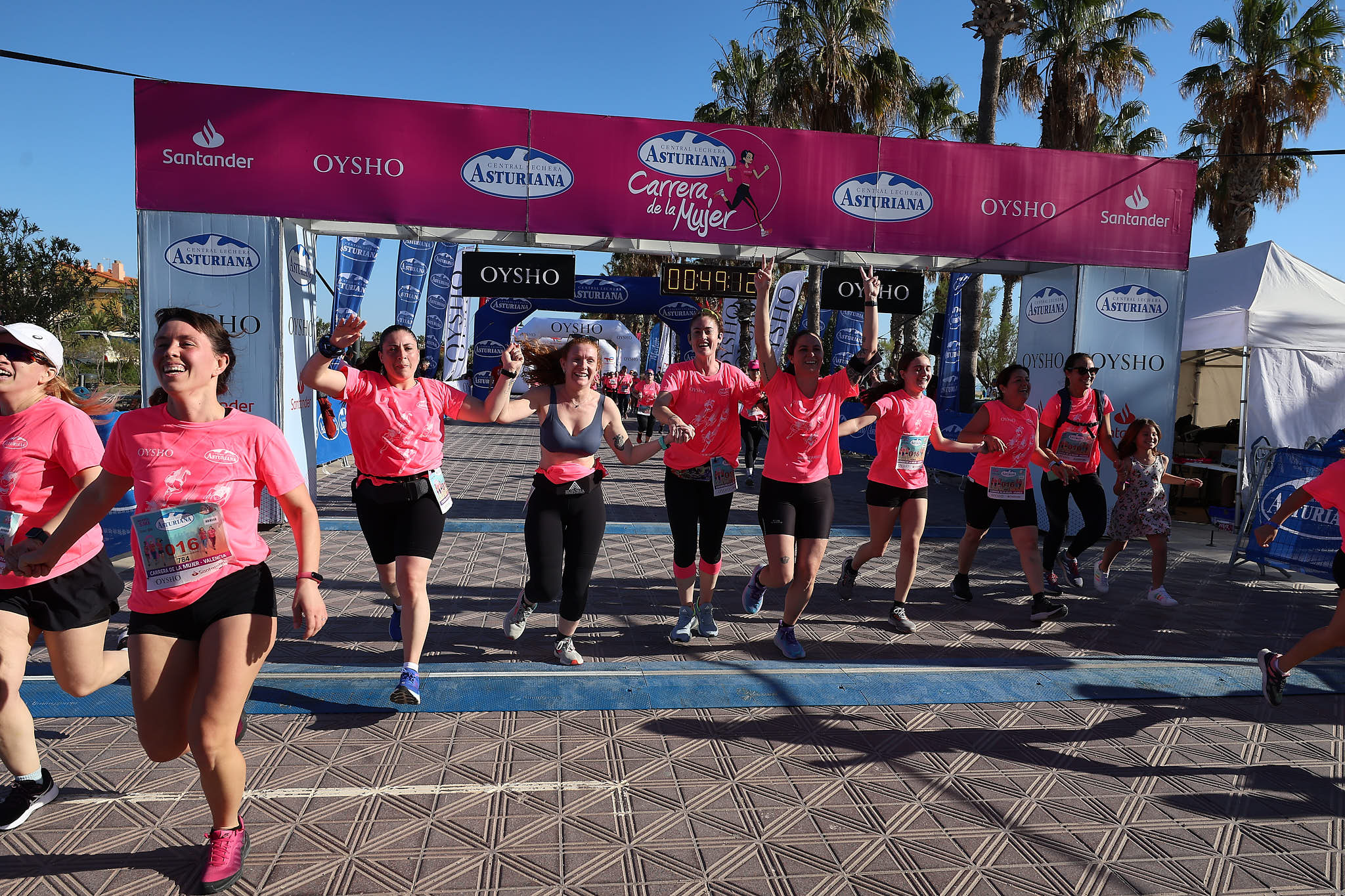 Las mejores fotos de la Carrera de la Mujer Central Lechera Asturiana de Valencia 2024. 0889
