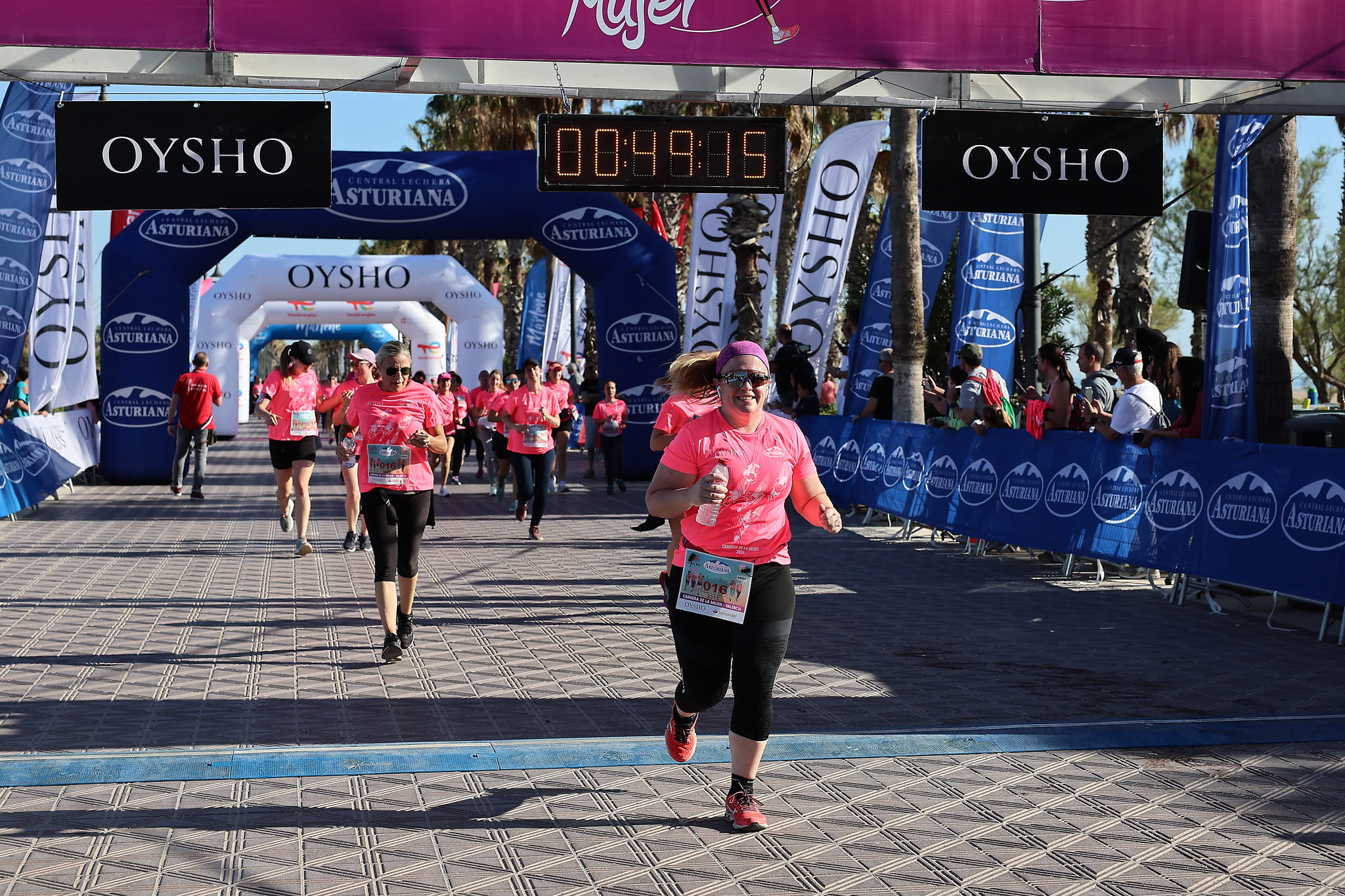 Las mejores fotos de la Carrera de la Mujer Central Lechera Asturiana de Valencia 2024. 0890