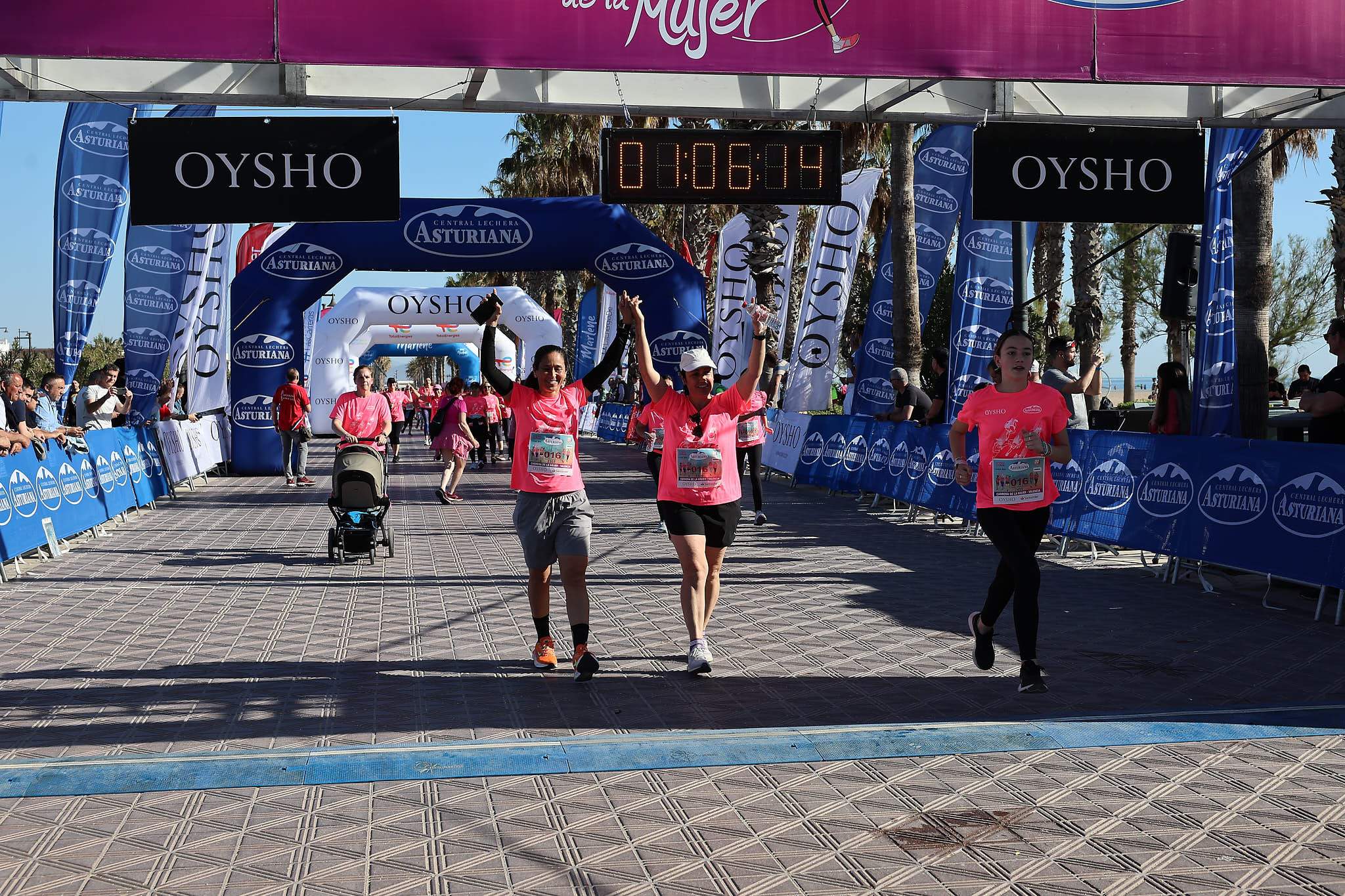 Las mejores fotos de la Carrera de la Mujer Central Lechera Asturiana de Valencia 2024. 1182