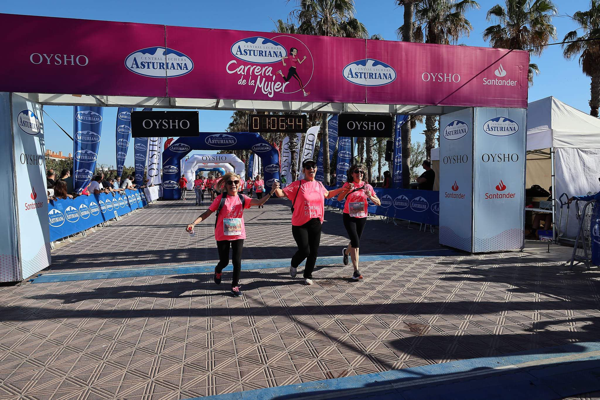Las mejores fotos de la Carrera de la Mujer Central Lechera Asturiana de Valencia 2024. 1191